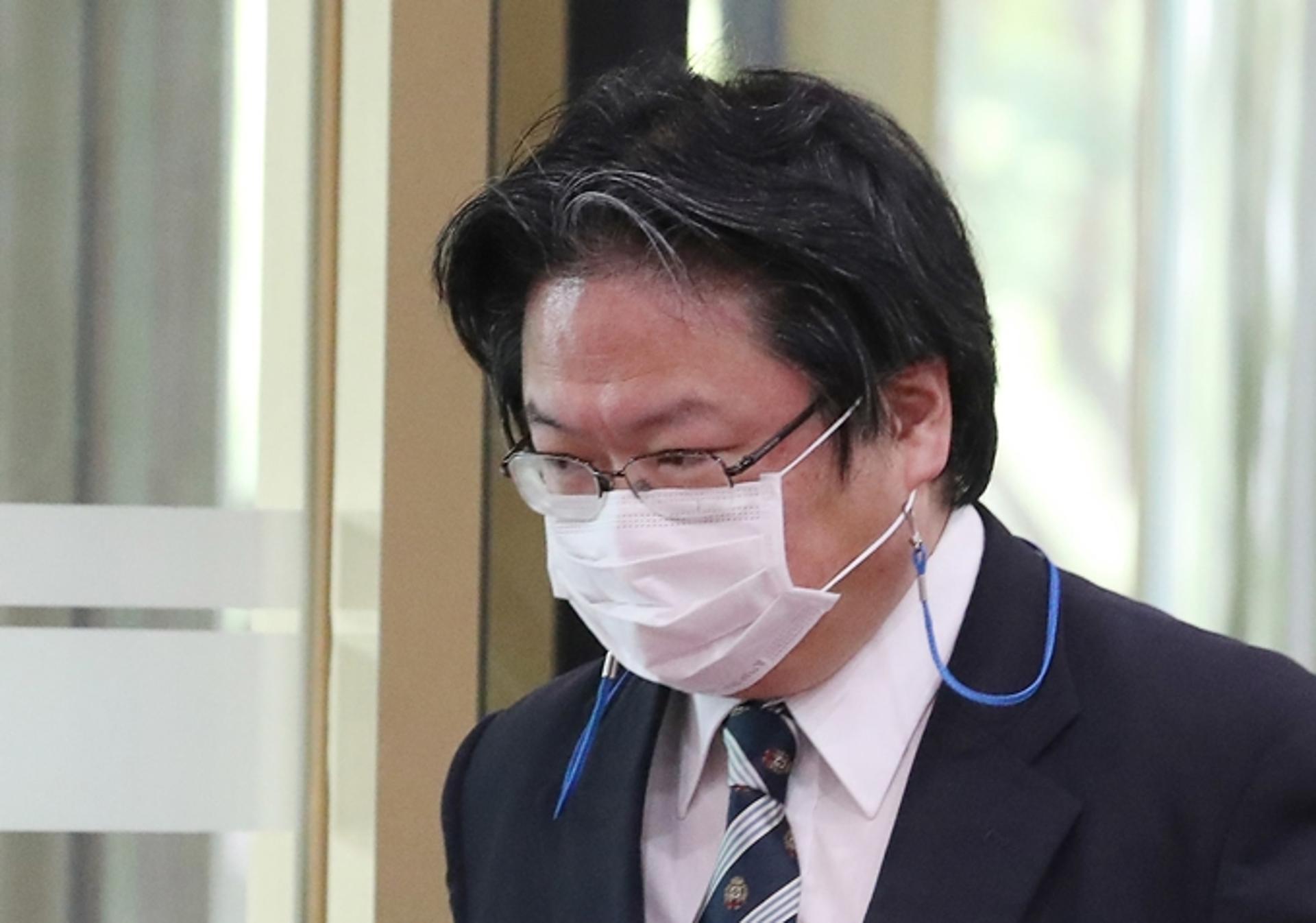 문 대통령에 '성적 망언' 소마 日 총괄공사, 귀국?… 경찰 "절차대로"