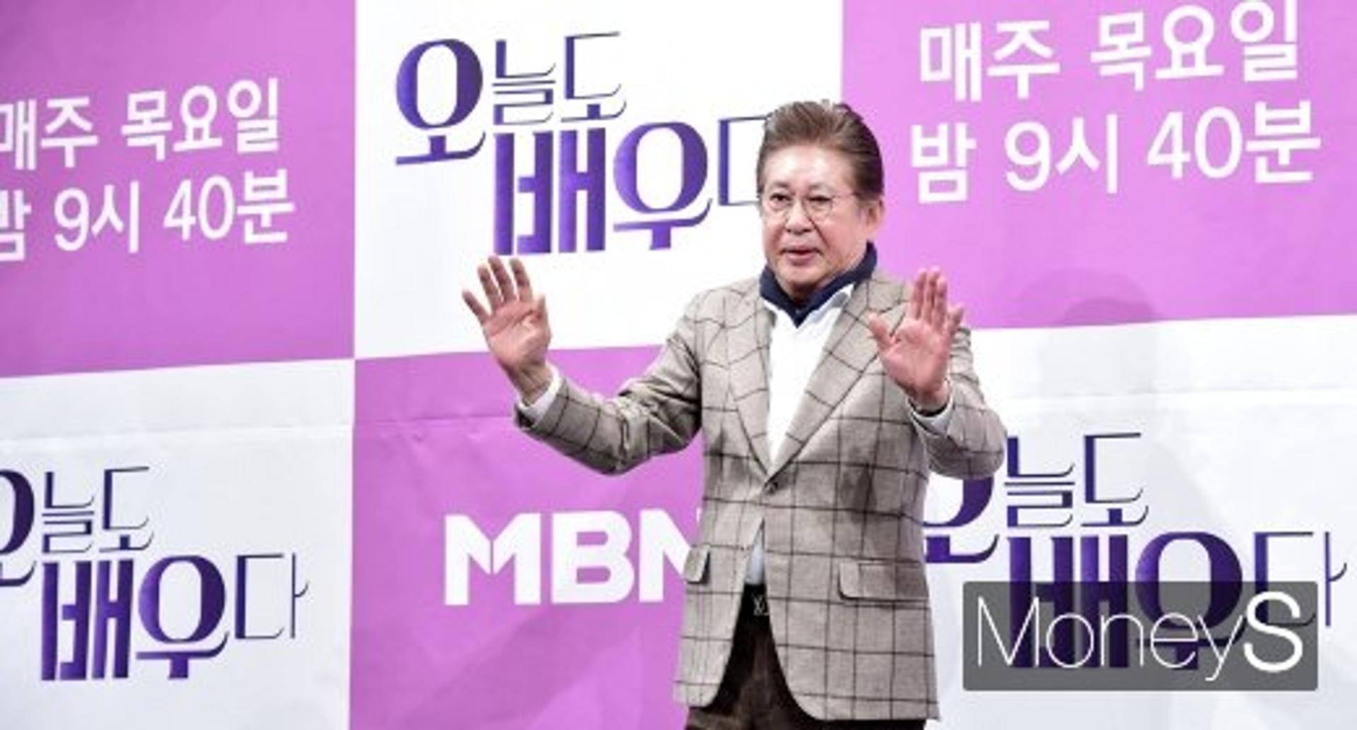 "내 아이 맞냐→ 같이 살자"… 김용건, 고소에 태도 돌변?