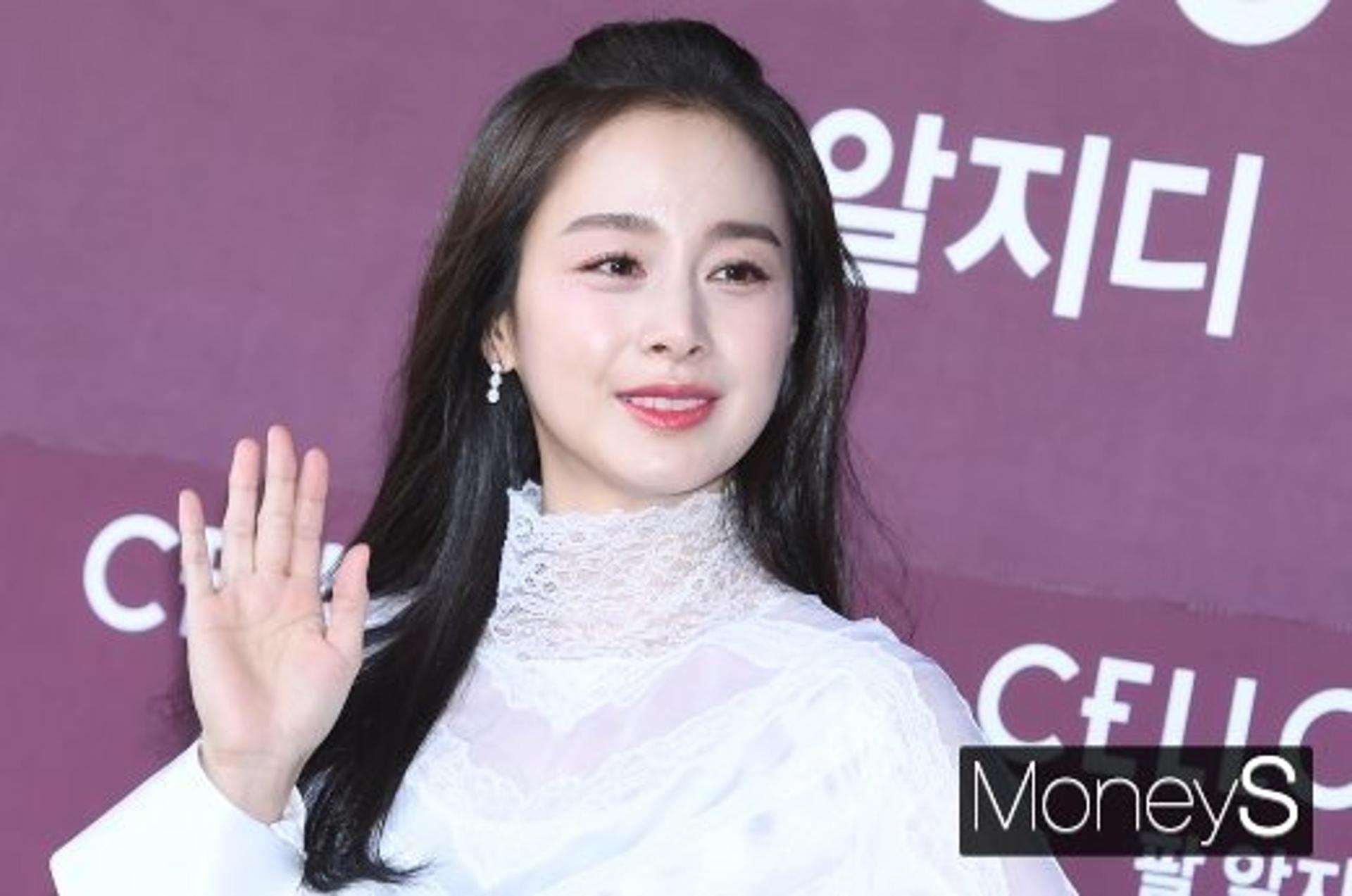 김태희, 올케 이보미에게 'OO'에서 밀렸다?