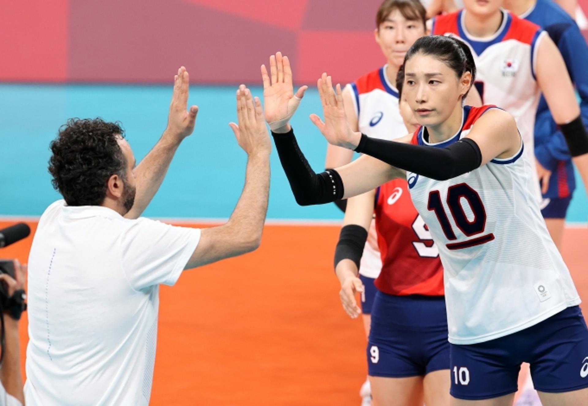 라바리니 감독, 김연경 극찬 "위대한 선수, 인간적으로도 훌륭"