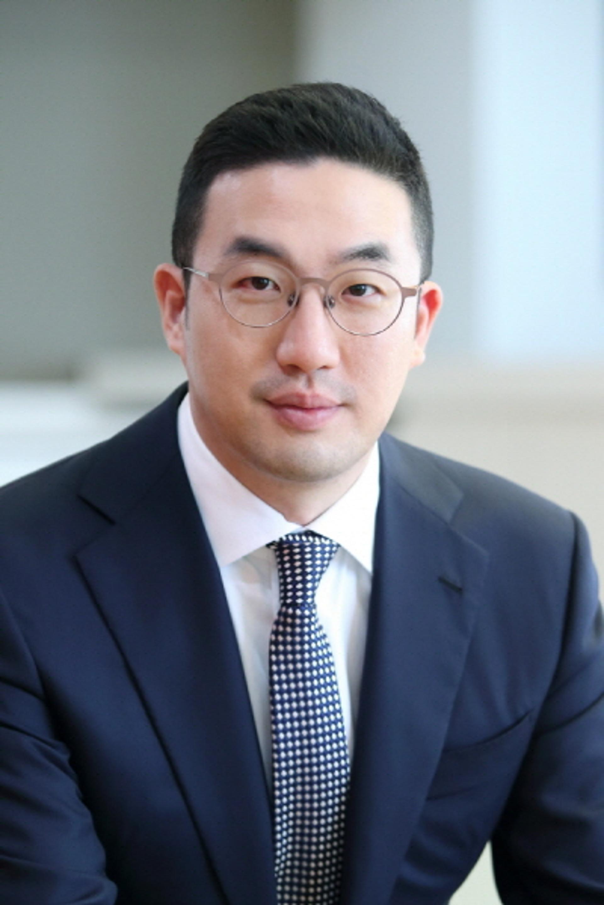 구광모 LG 회장, 상반기 보수 66억원 수령… 상여금이 43억