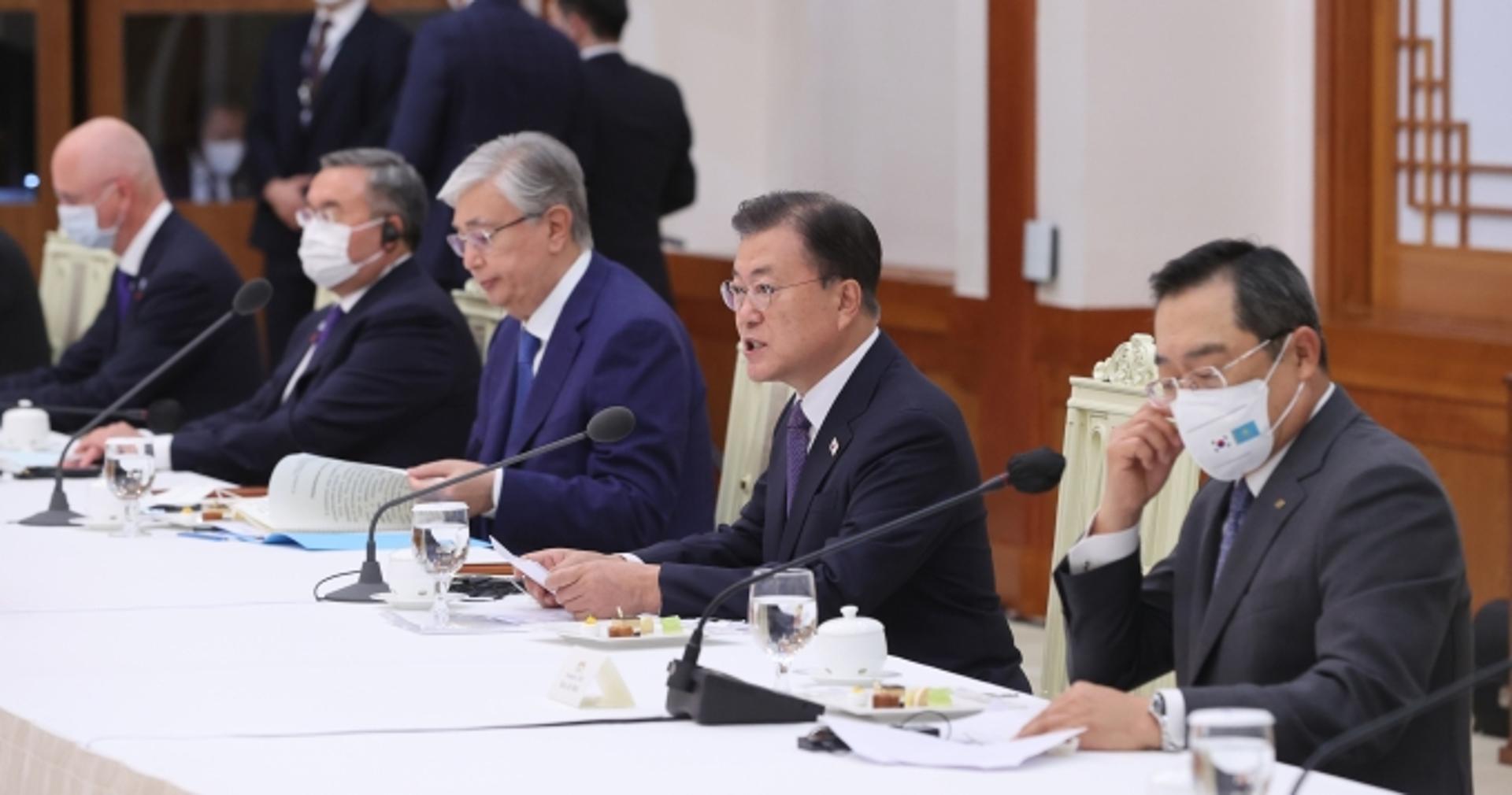 청와대 간 삼성전자·현대차… 한-카자흐 경제협력 앞장 선다