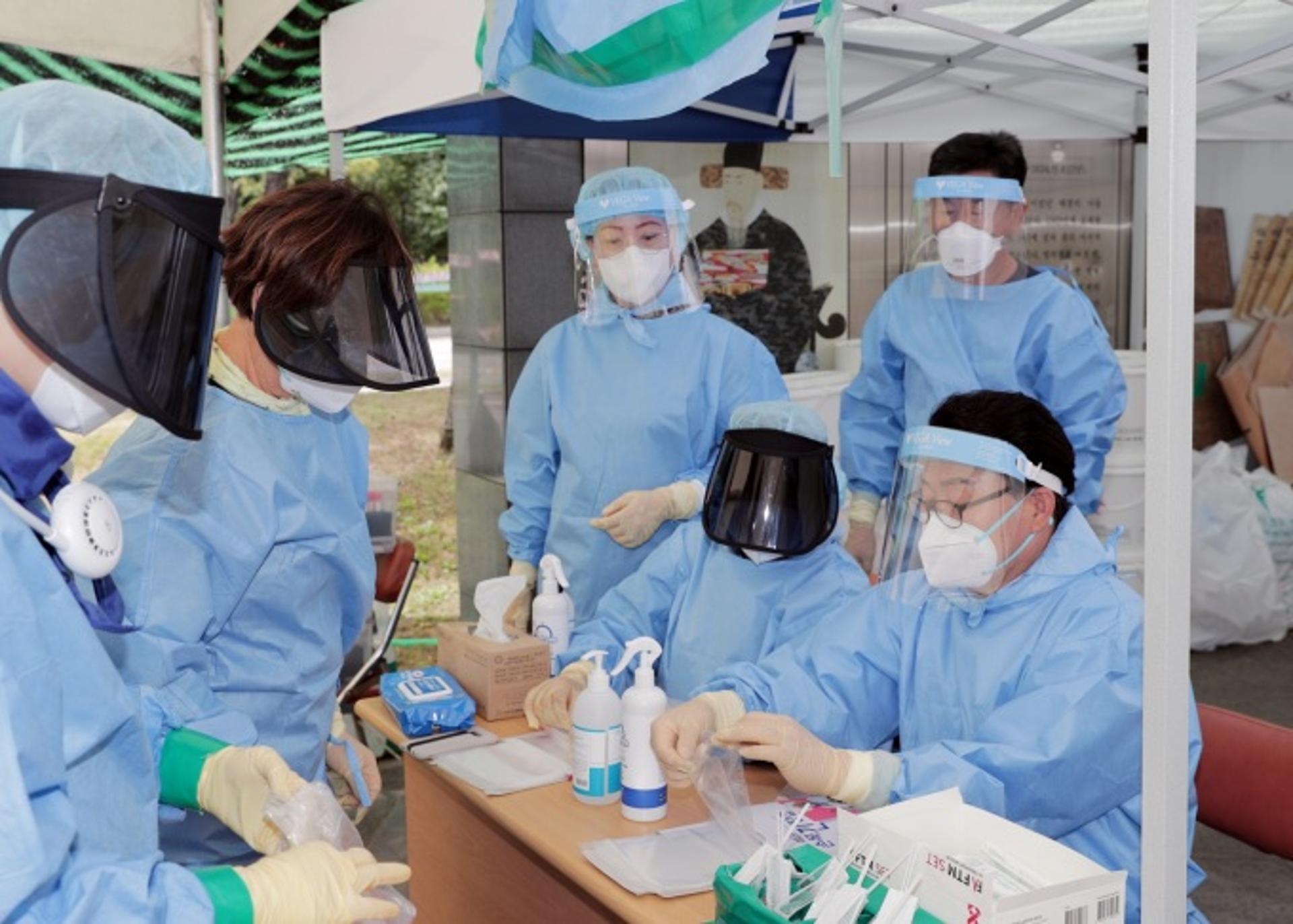 광명시의회, 코로나19 선별진료소 현장근무 지원 나서