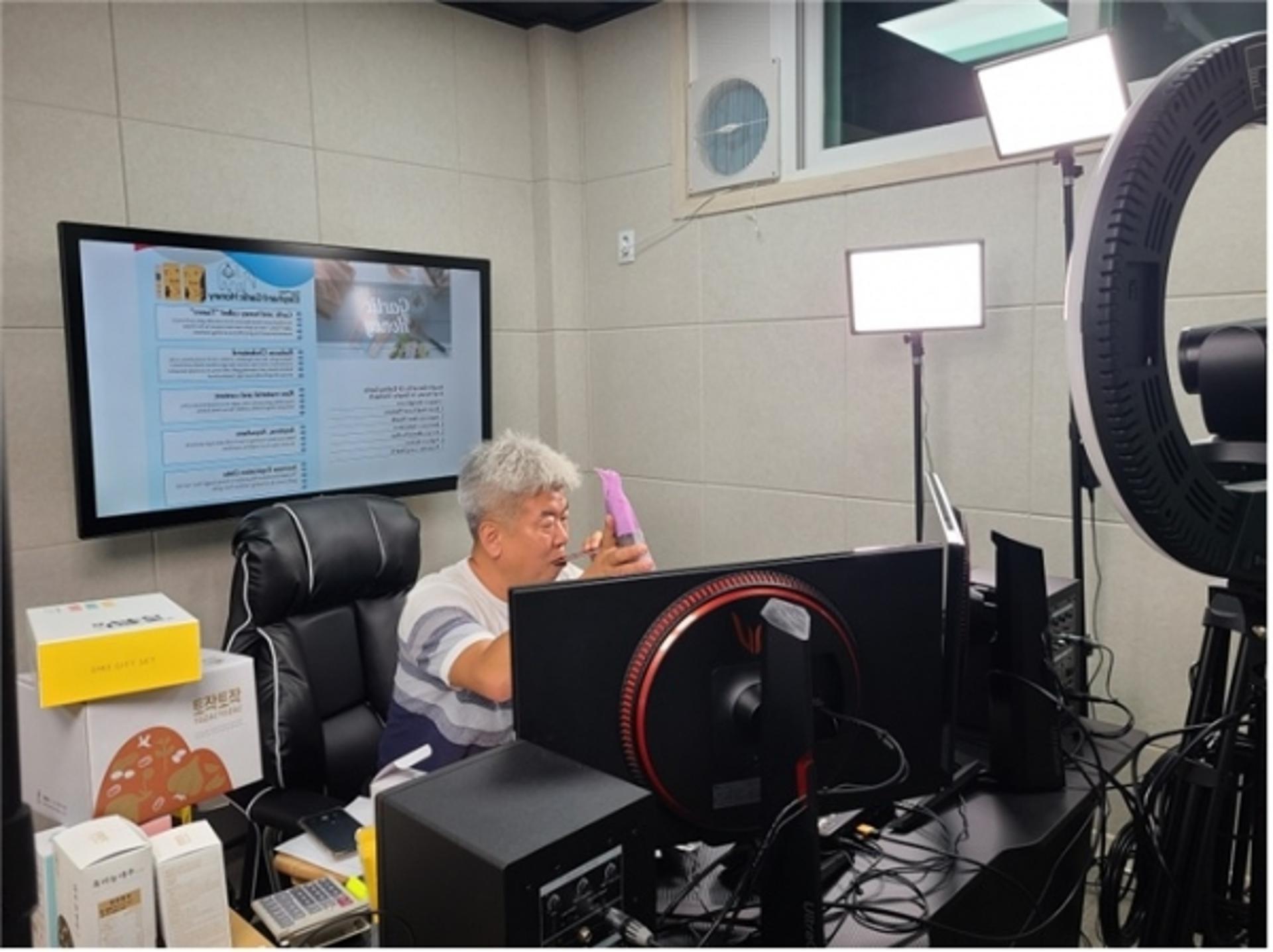 연천군, 중소기업 해외 판로개척 지원 나서…화상회의실 구축·제공
