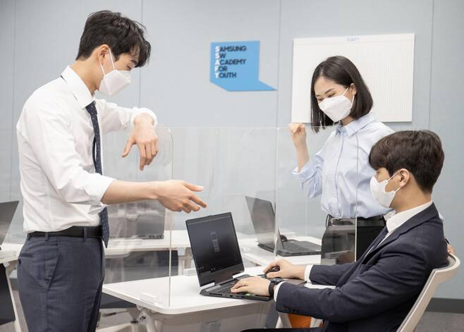 ‘일자리 해결사’ 자처 삼성, 3년간 직접채용 4만명·고용유발 56만명