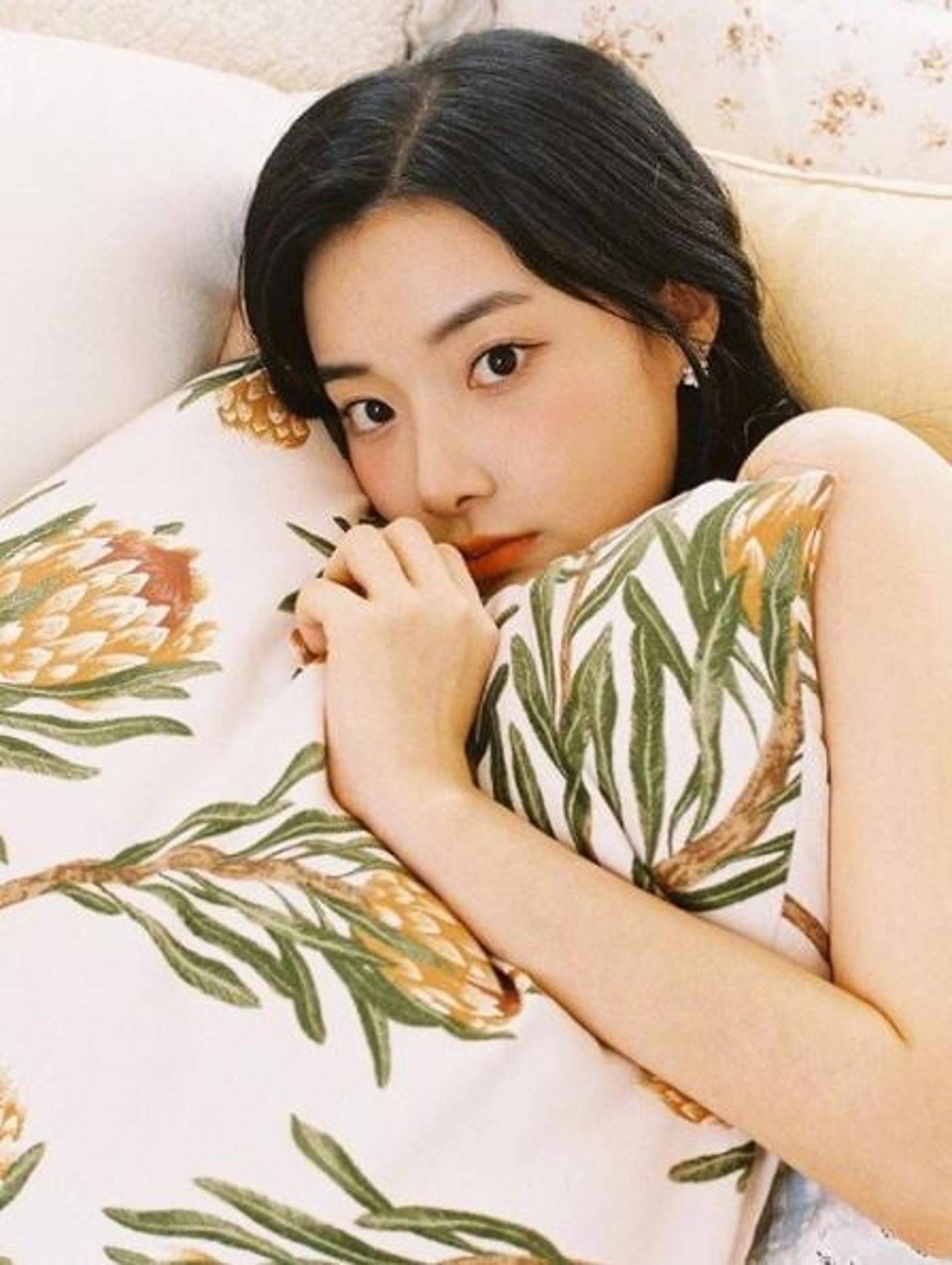 "혼란드려 죄송"… 에이프릴 출신 이현주, 뒷광고 논란 사과