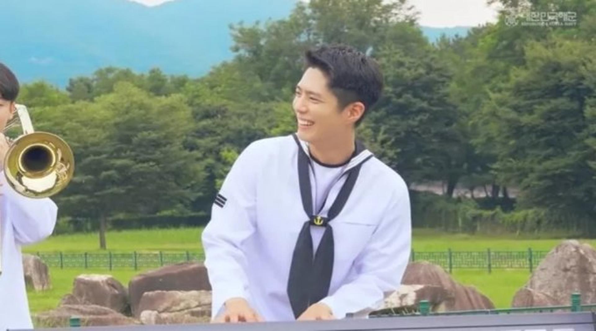 "CF인줄"… 상병 박보검, 해군 홍보대 영상에 깜짝 등장