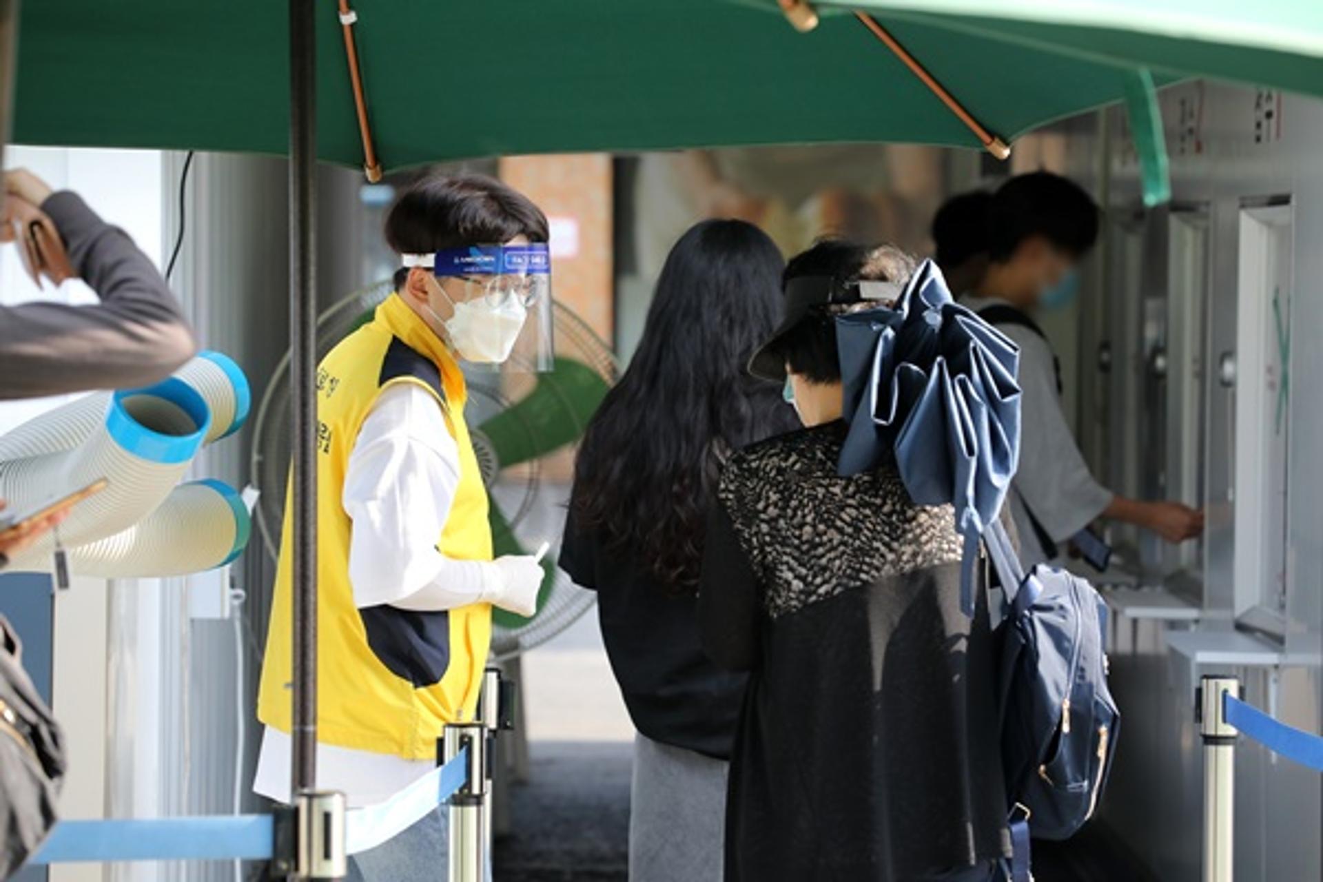 코로나 신규 확진자 이틀째1500명대 전망… 추석연휴 재확산 우려