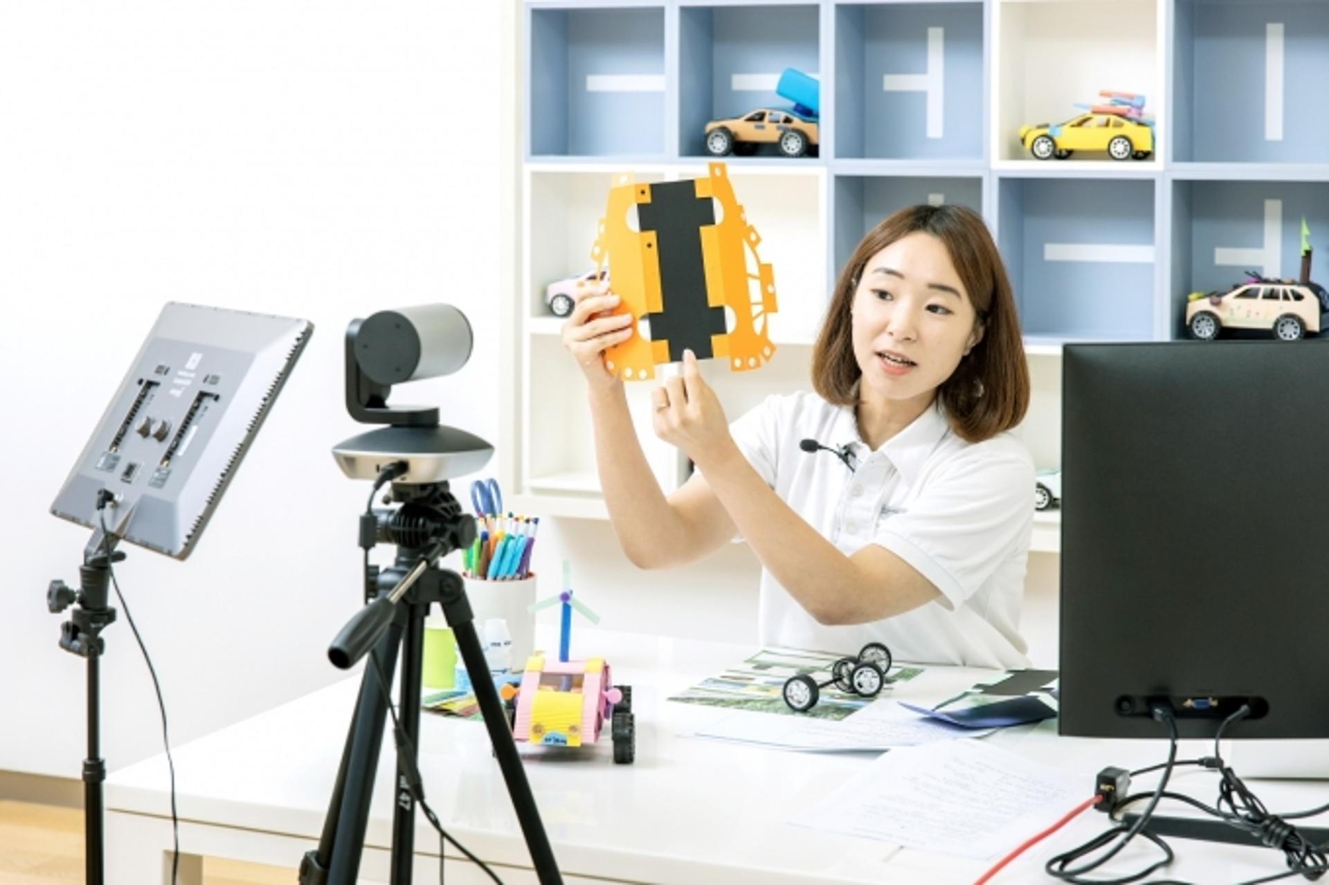 “초등학생 비대면 과학 창의교육, BMW가 책임집니다”