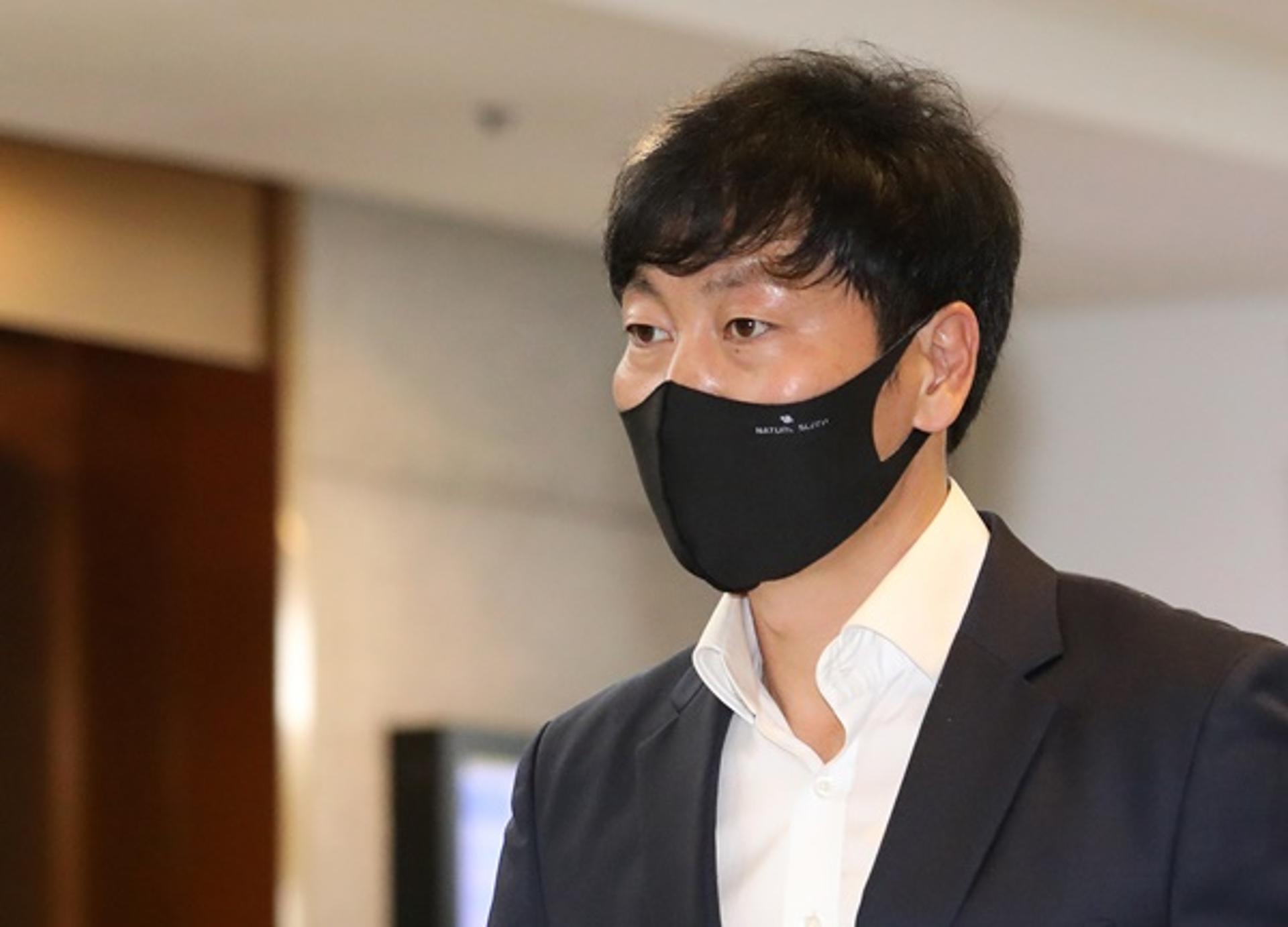 "소속사 계약, 축구발전 공헌"…송종국, 연예계 복귀 신호탄?