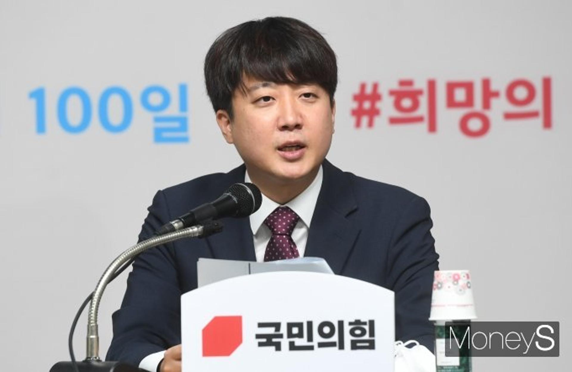 이준석 "난사 시작… 이재명의 추악한 가면 확 찢어 놓겠다"