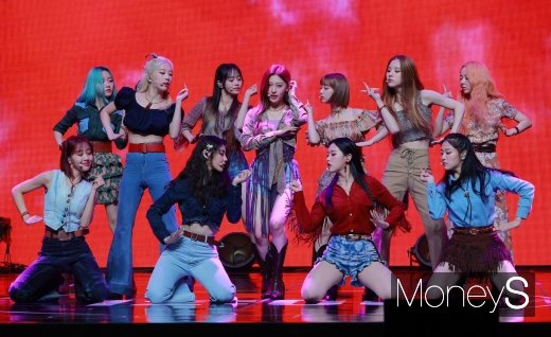 "입금 부탁드려요"… '이달의 소녀' 안무가, 정산 촉구한 사연