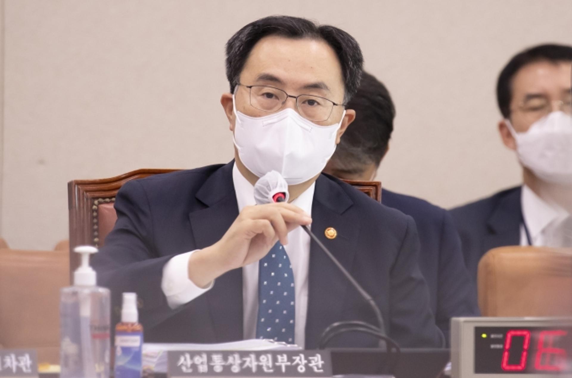 문승욱 산업장관 "전기요금 인상, 탈원전 정책과 무관"