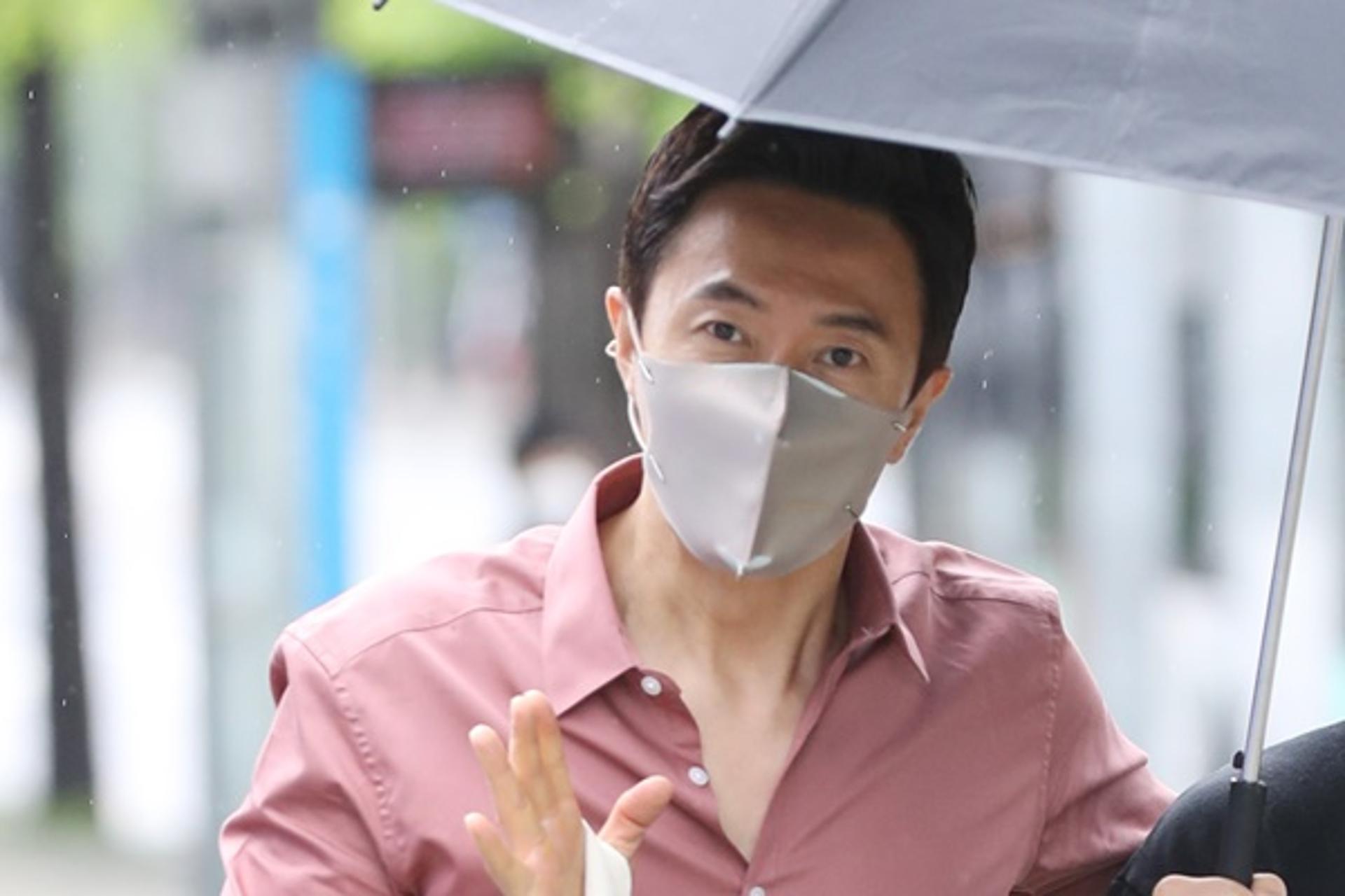 "다시 만날 수 있을 것"… 김정민, 콘서트 취소 사과