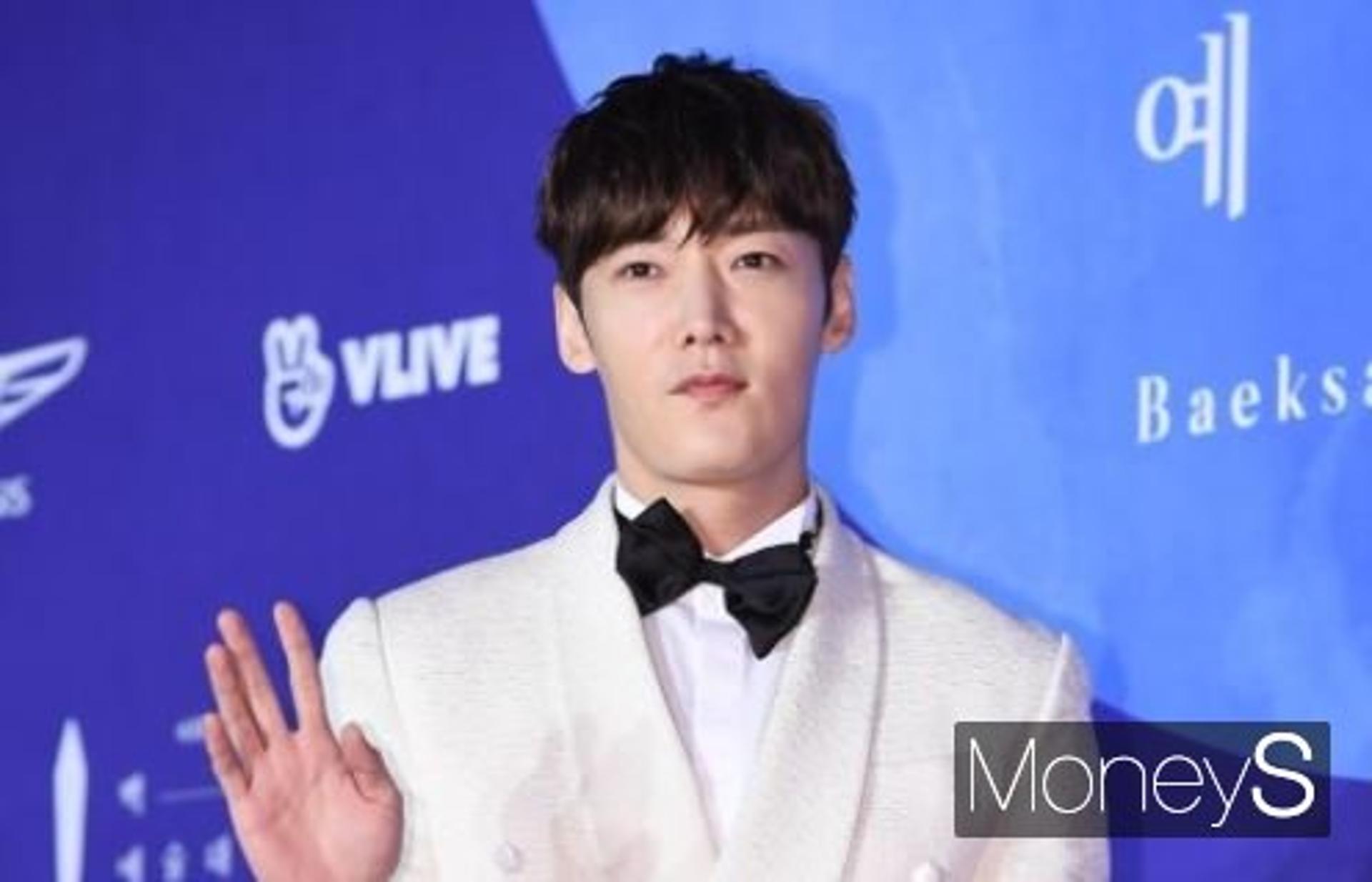 [전문]"심려끼쳐 죄송"… 최진혁, 방역수칙 위반으로 입건