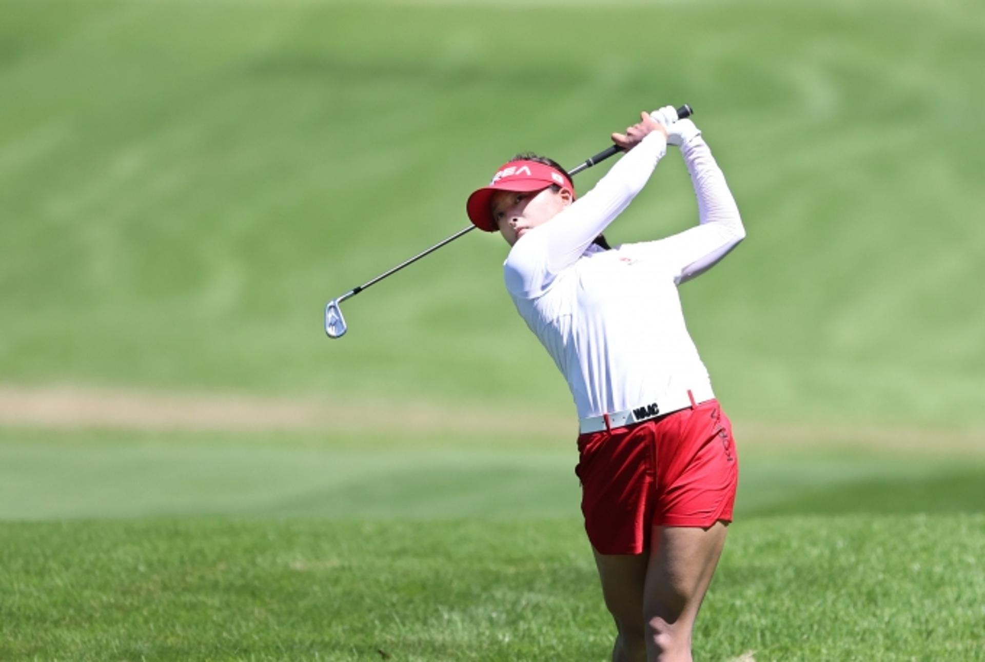 고진영, 우즈 깨고 소렌스탐과 나란히… LPGA 파운더스컵 기록은?