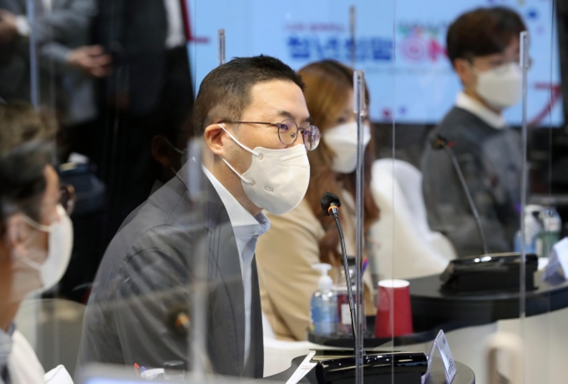 KT·삼성 이어 LG도… 재계, '청년 일자리' 해결 팔 걷었다