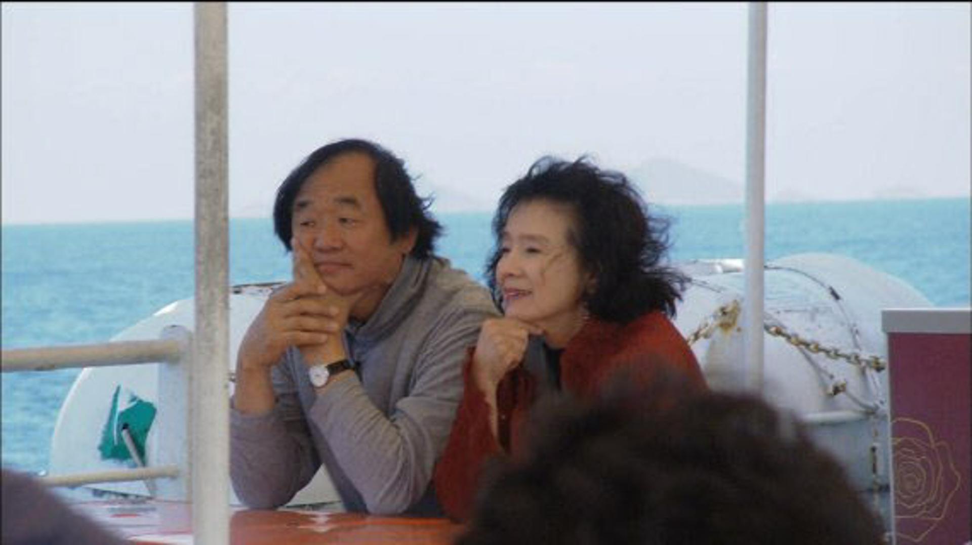 "윤정희 동생이 21억 몰래 인출"… 백건우, PD수첩에 11억 손배소