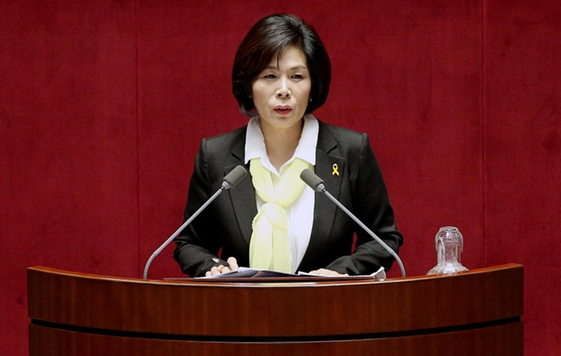 "이재명, 서울대 법대 출신 아니어서"… 최민희, 기득권 겨냥 쓴소리