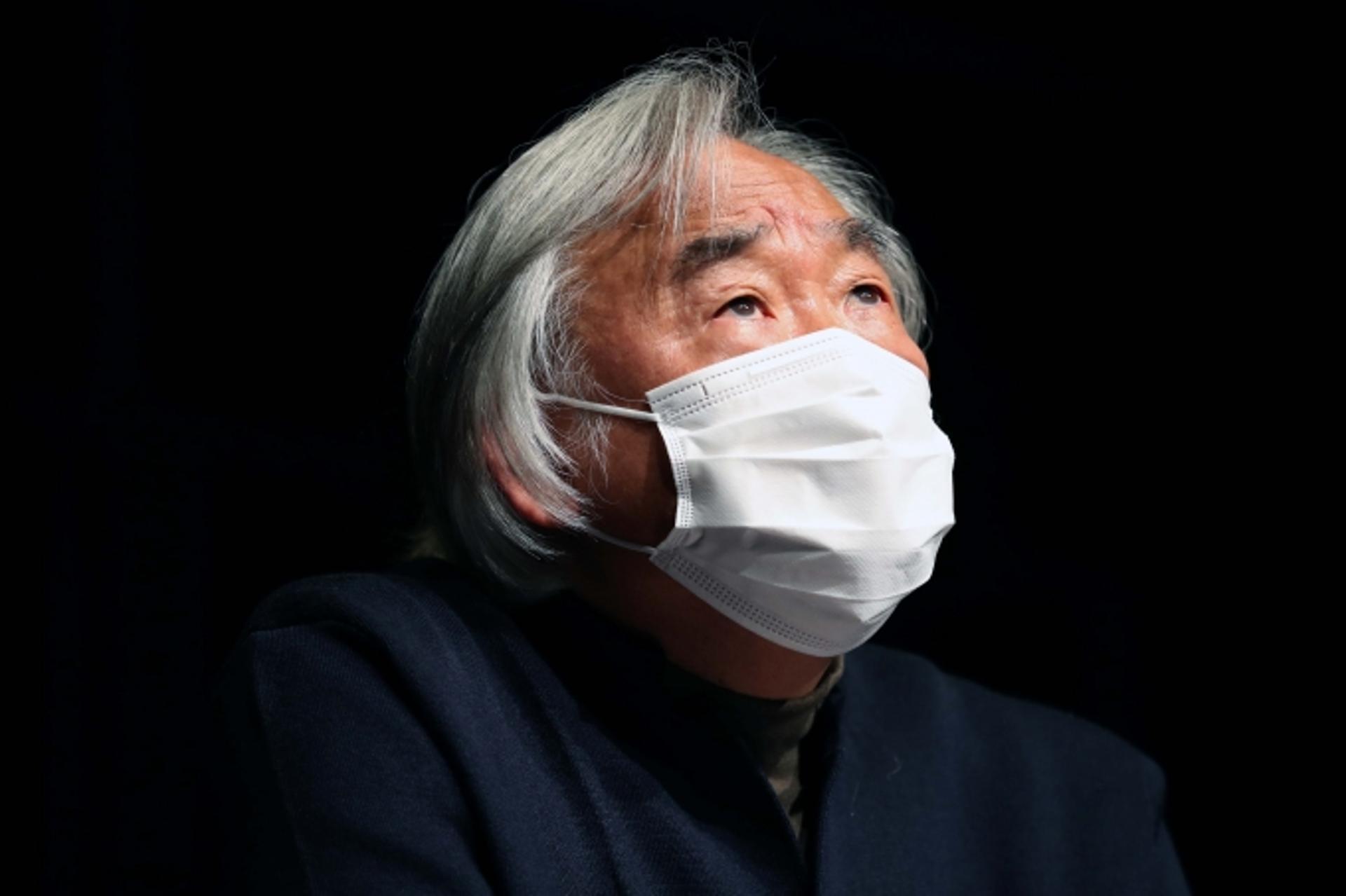 "윤정희 평화롭게 지내는 중"… 백건우 기자회견, 'PD수첩' 보도반박