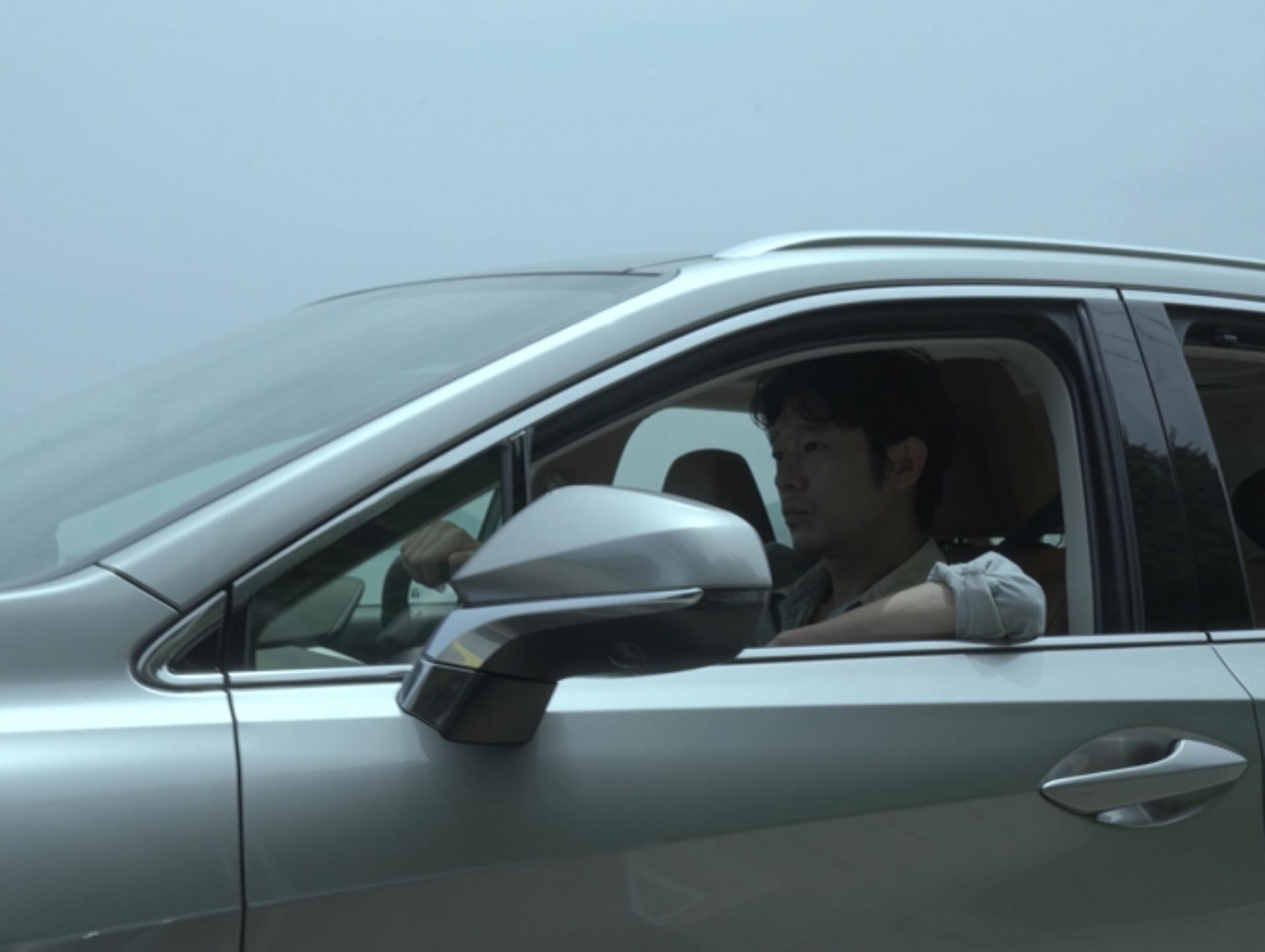 “고급스러운 렉서스의 매력, 뮤직비디오로 느껴보세요”