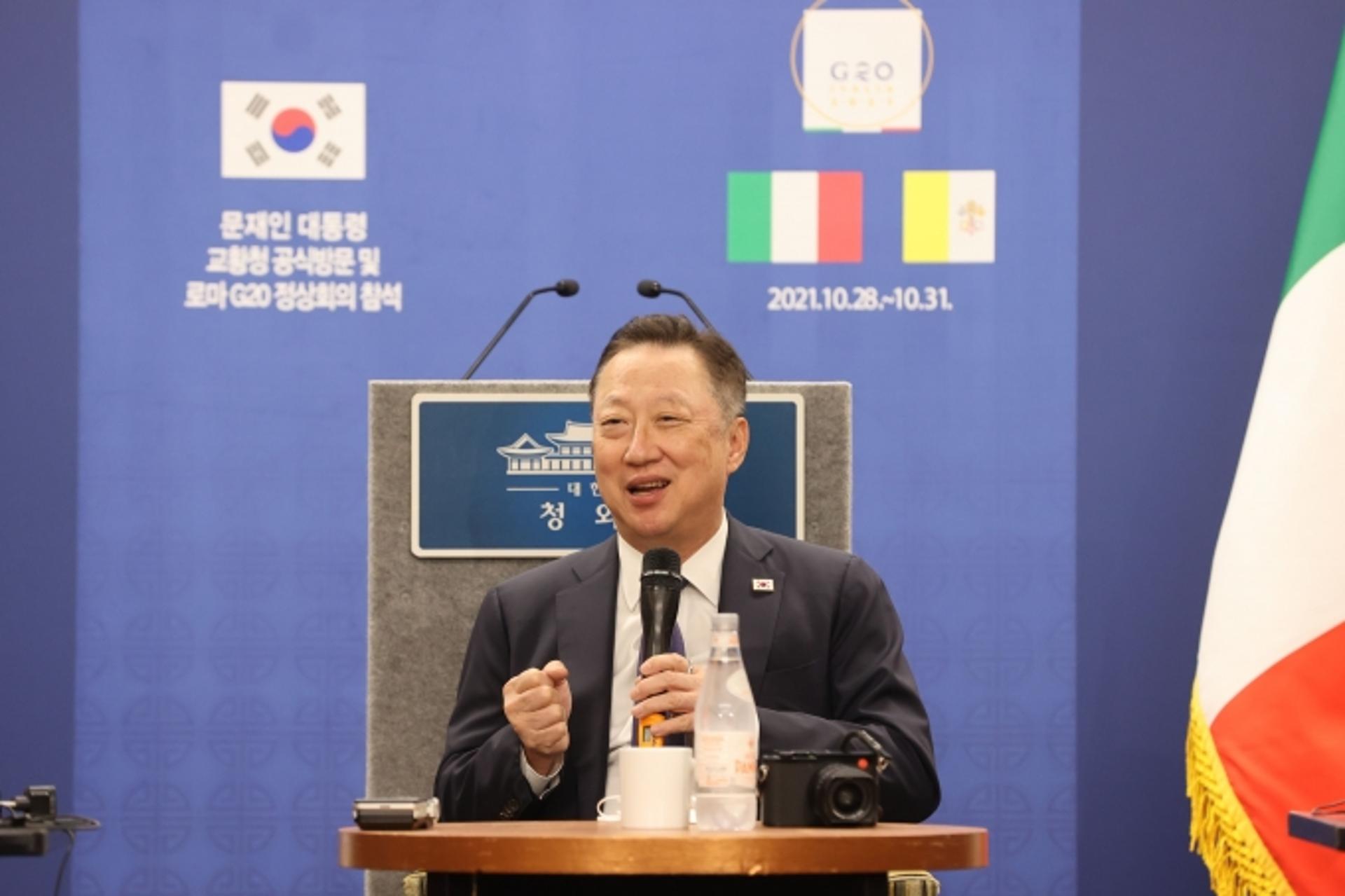 박용만 "대통령 해외순방 동행 기업인, 첫 대면부터 신뢰"