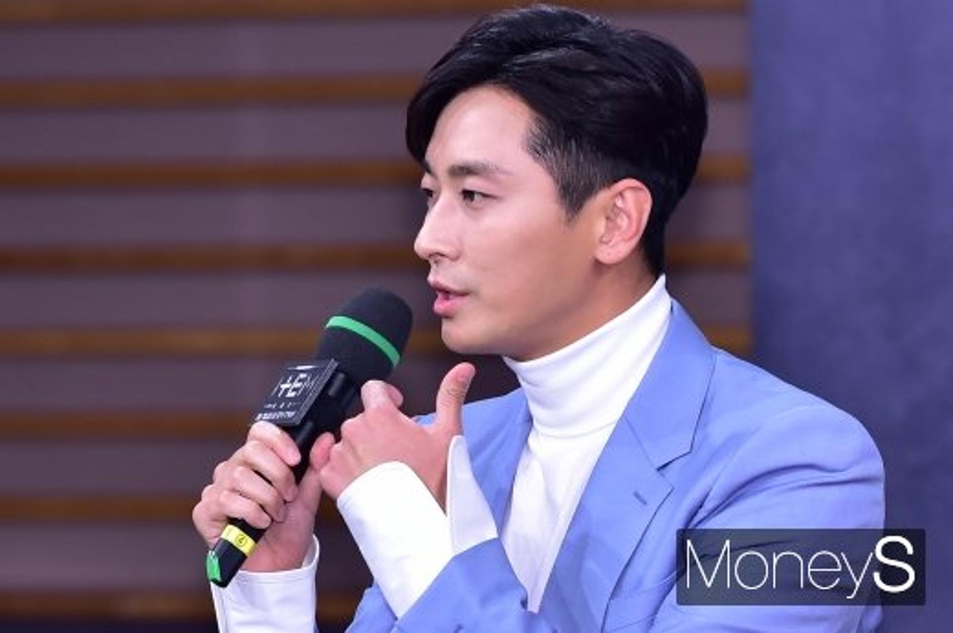 "아시아인 다 똑같이 생겨"… 주지훈의 사이다 답변은?