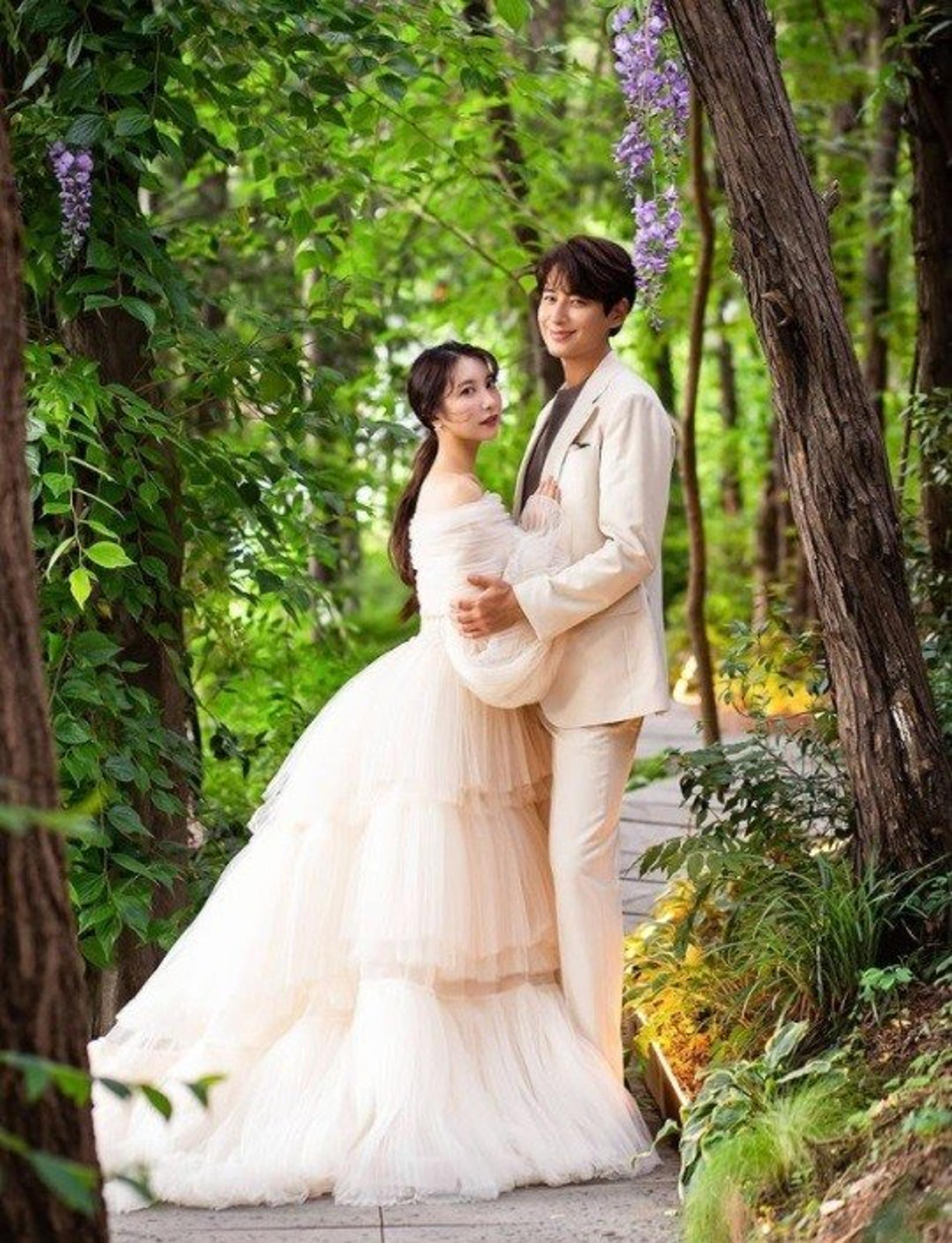 '♥아야네' 이지훈 심경 고백… "추가 확진자 없이 예식 마무리"