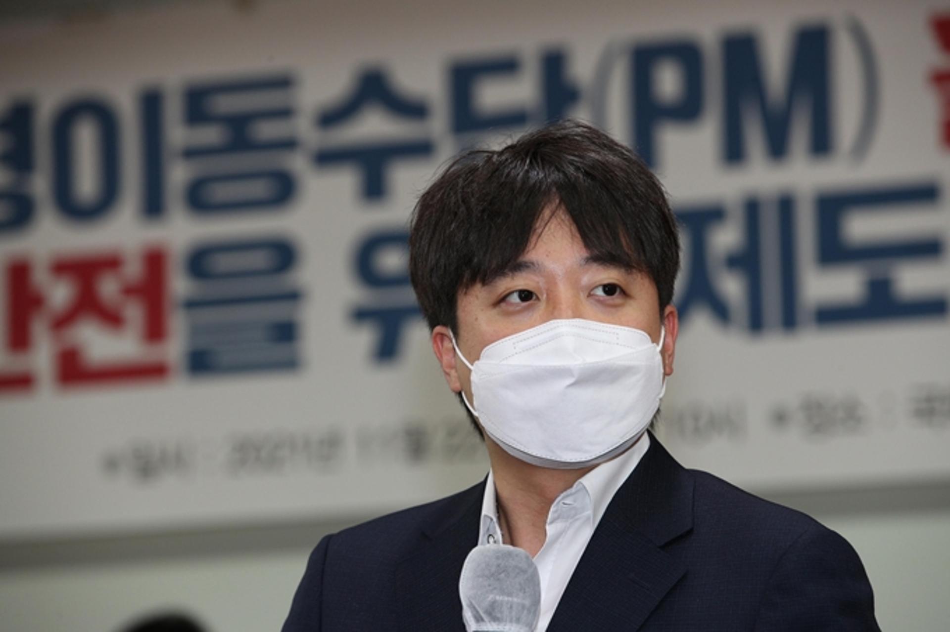 이준석 "아낄 것은 예산 아닌 국민 생명"… 경찰 테이저건 활용범위 확대 주장