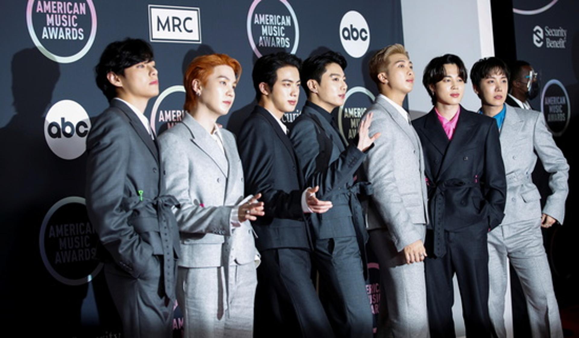 방탄소년단, 'AMA's' 대상… '병역 혜택' 받을까