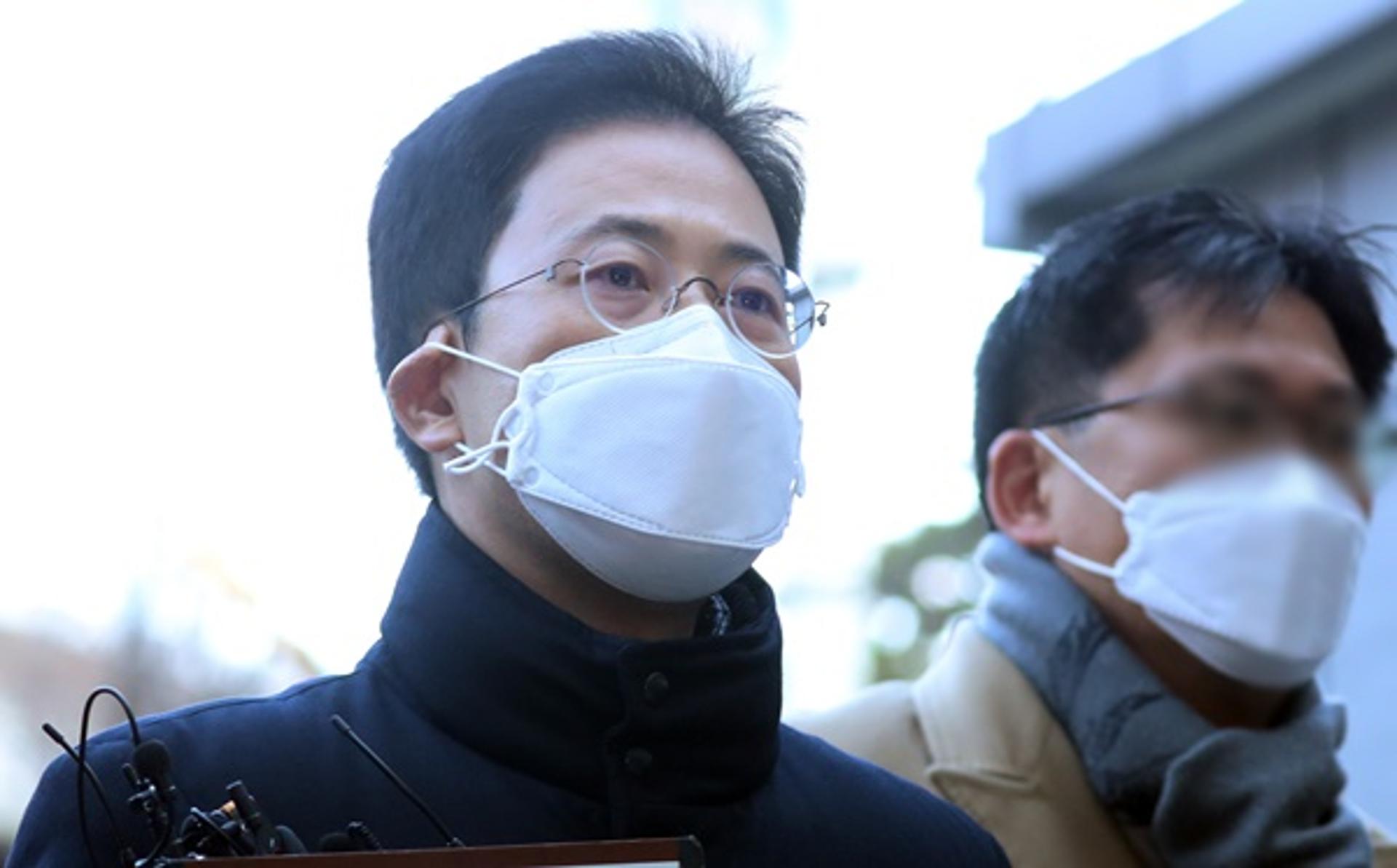 손준성, 또 구속 면했다… 법원 "소명 불충분"(상보)