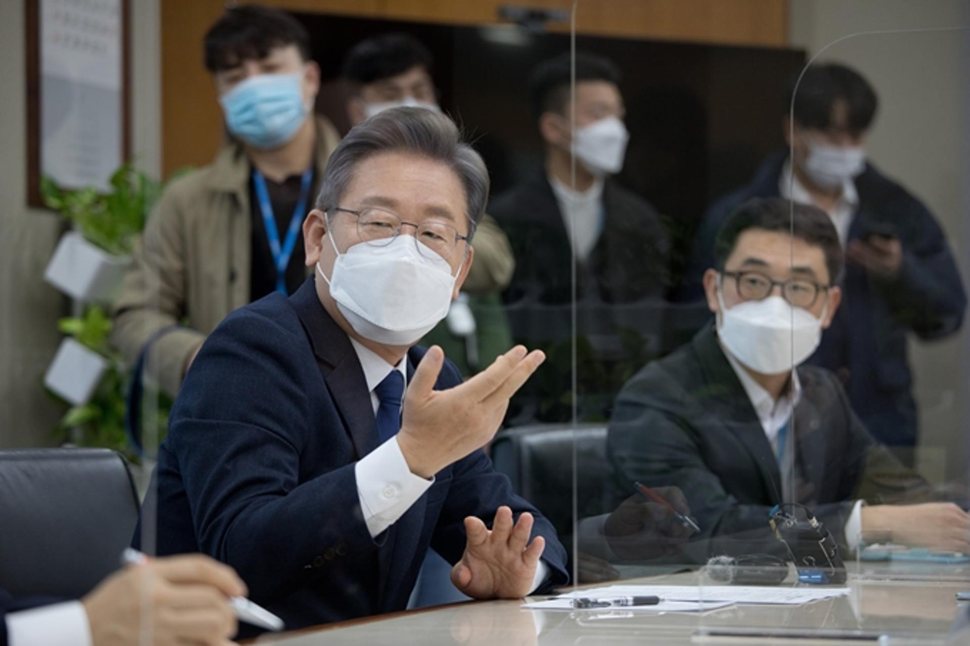 "노동 현장 사고, 개인에 책임 돌려선 안 돼"… 이재명, 윤석열 겨냥 발언