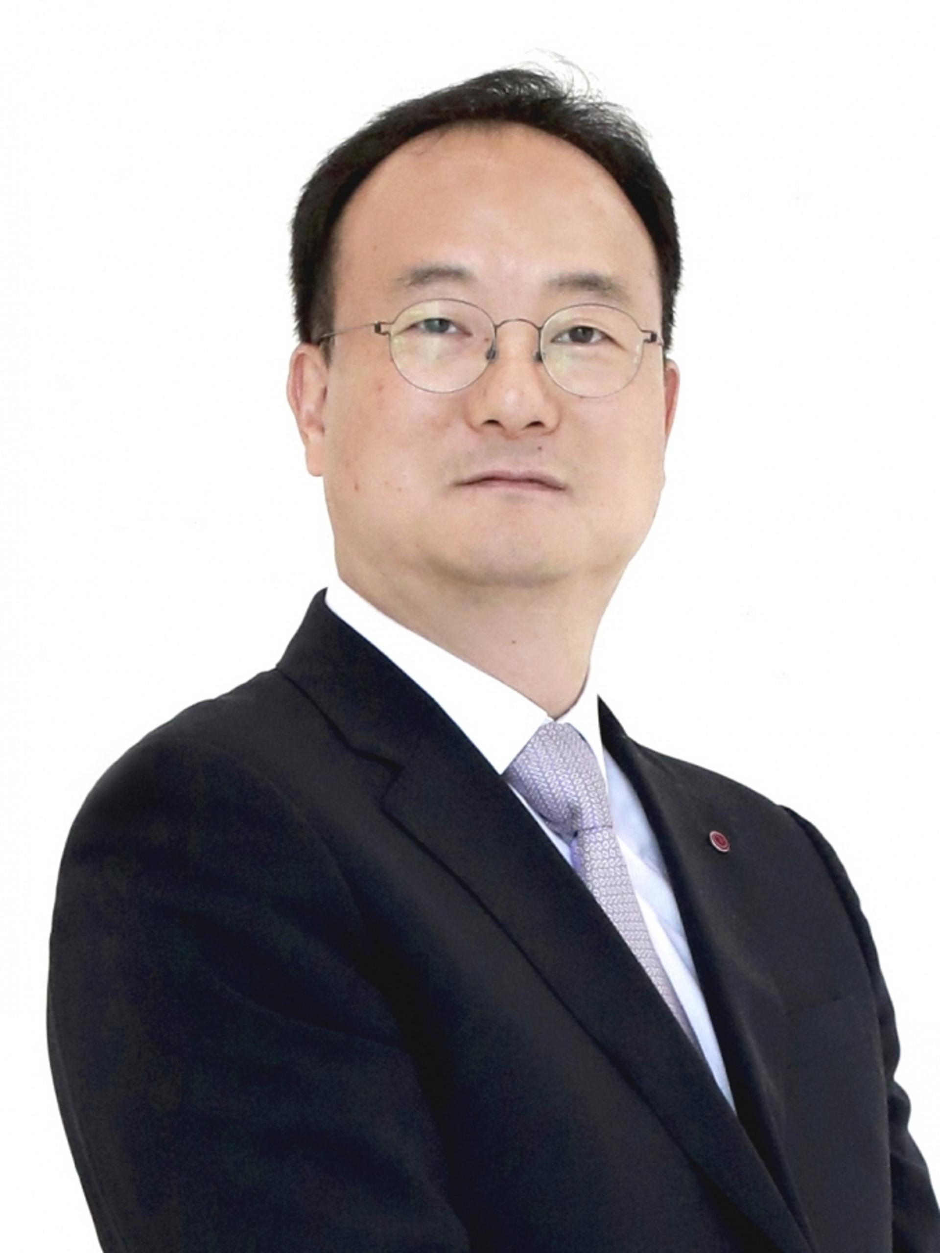문혁수 LG이노텍 전무, ‘무역의 날’ 산업포장 수상