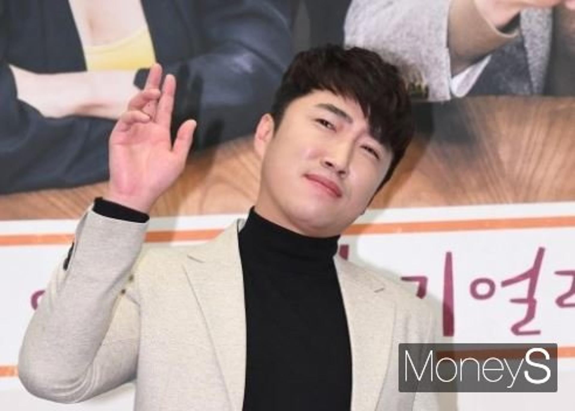 [전문] 장동민 결혼 심경 "책임감 갖고 예쁘게 살겠다"