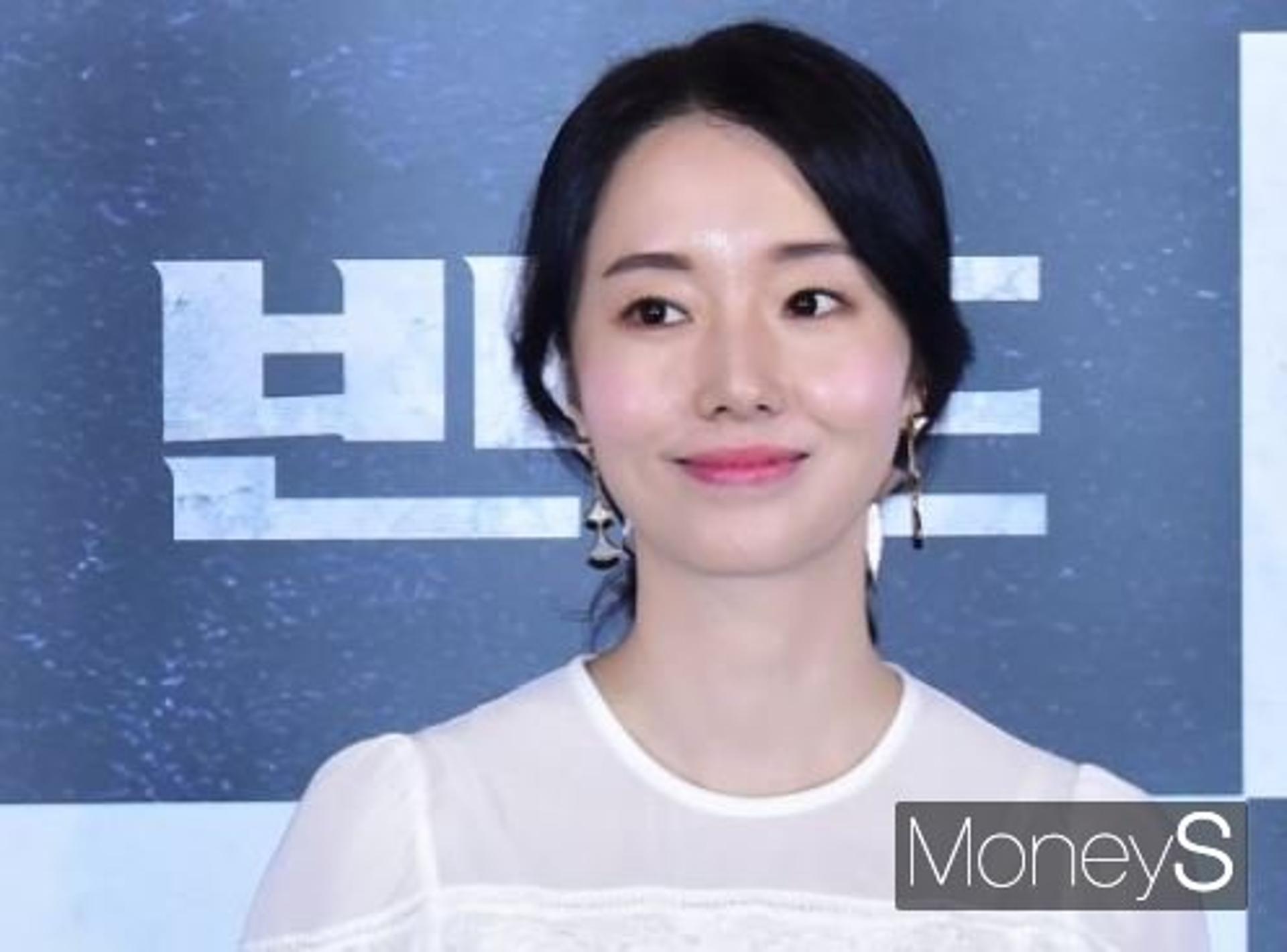 "입덧 심해 힘들어"… 이정현, 결혼 3년 만에 엄마 된다