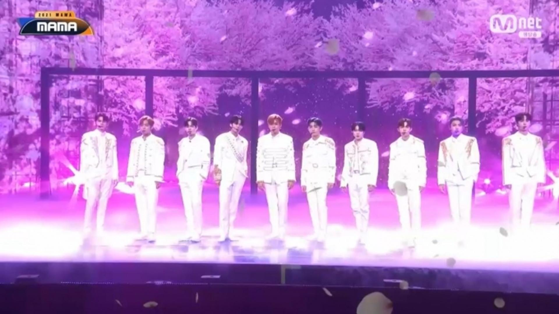 [2021 MAMA] '3년만에 재결합' 워너원 뭉쳤다… "다시 만나요"