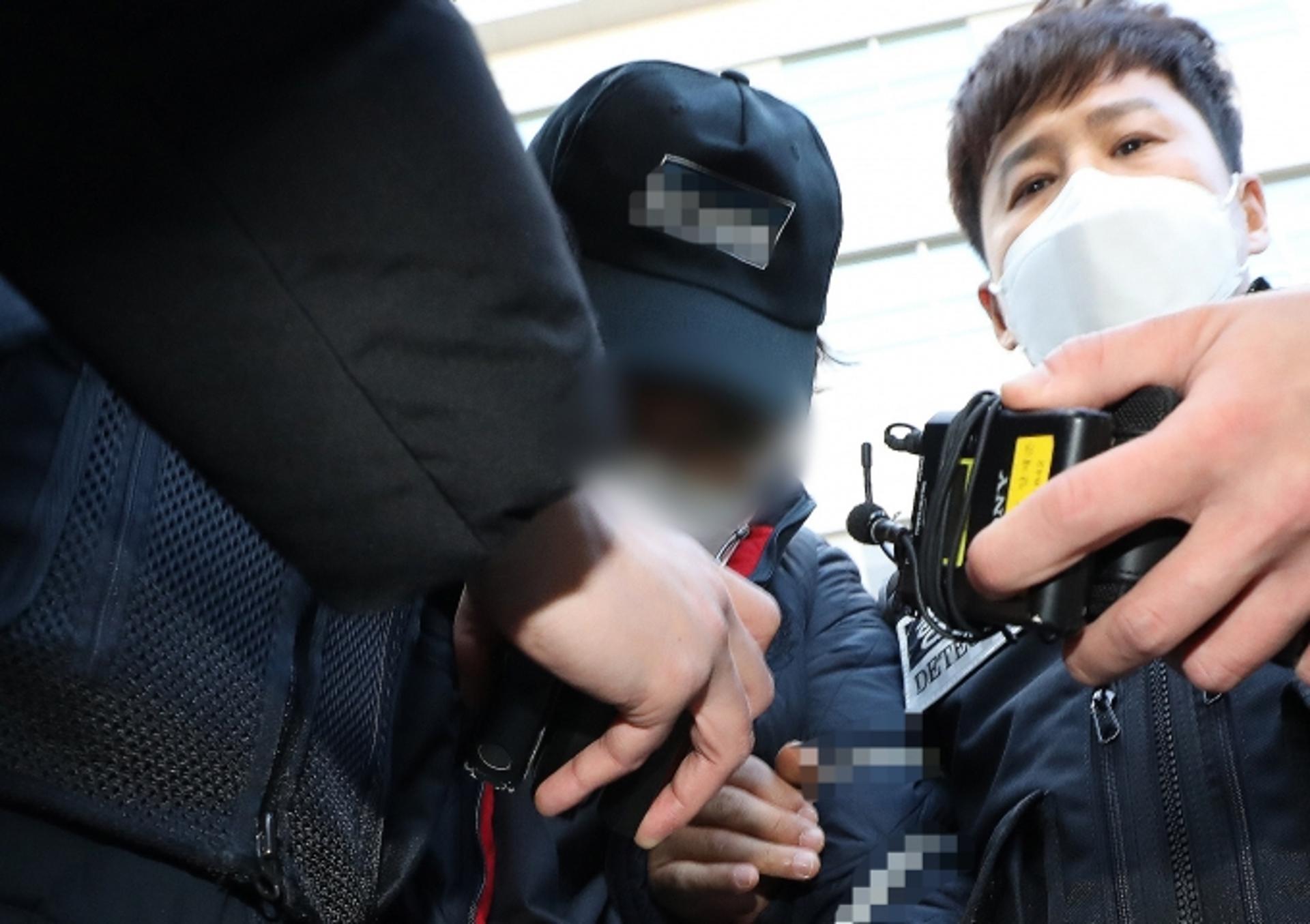 "죄송합니다"… '신변보호' 여성 가족 살인범 구속