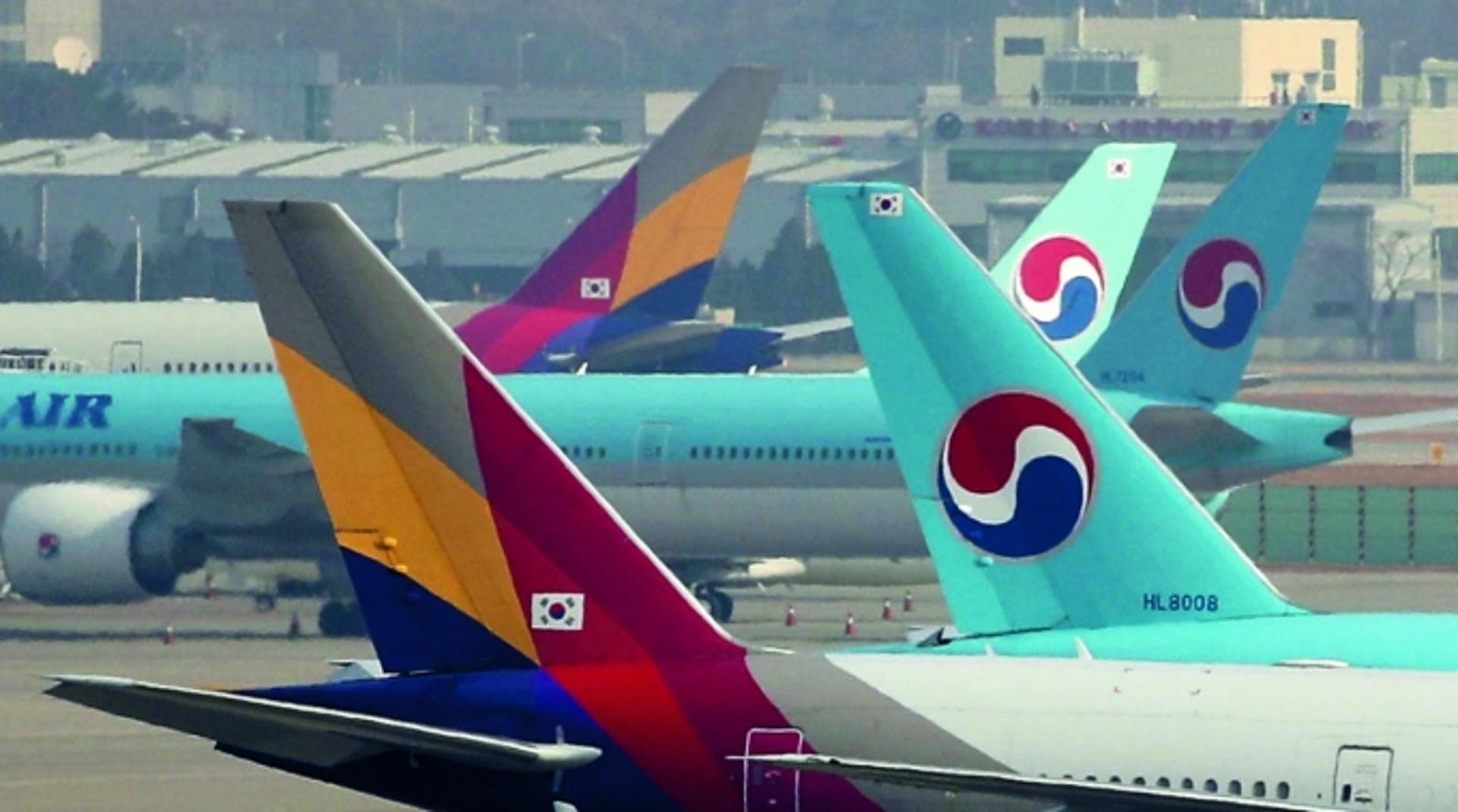 화물로 웃었지만 여객회복은 요원…항공업계 운명은?