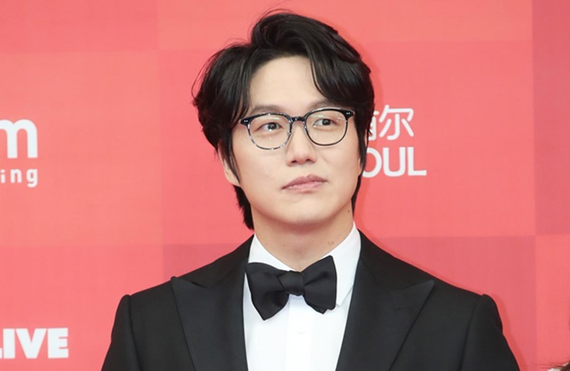 층간소음 가수S=성시경, "이웃 직접 찾아가 사과"