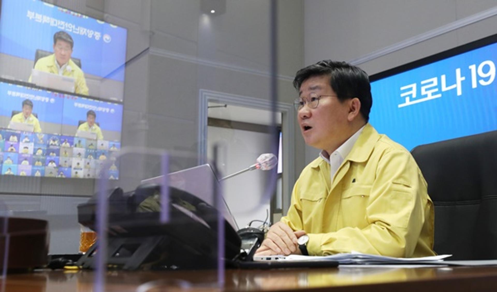 중대본 "확진자 5300명대 초반… 안정적 병상 확보 총력"(상보)