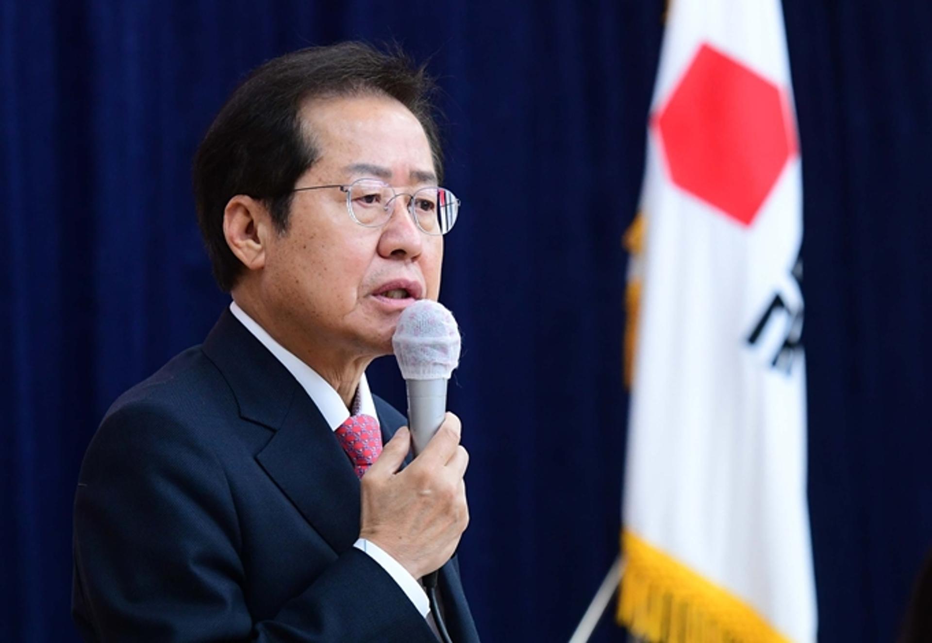 홍준표 "윤석열, 이재명과 토론 응해야… 네거티브 돌파 유일한 길"
