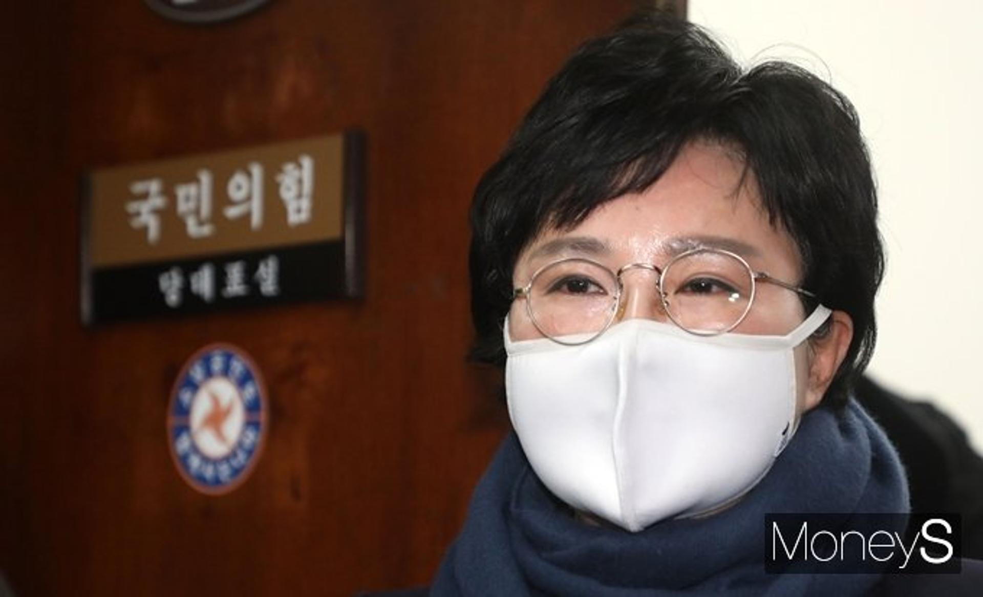 "이유 막론하고 송구"… '눈물 글썽' 조수진, 이준석 못 만나