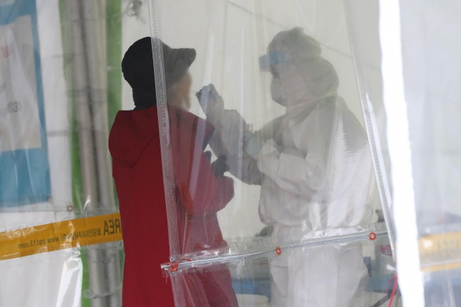 신규 확진자 6000명 전후 예상… 오미크론 변이 전국 확산세