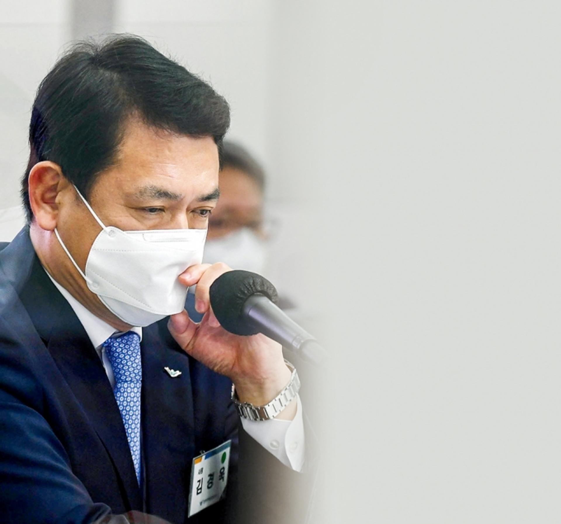 [CEO포커스] 김경욱 인천국제공항공사 사장… “불편한 동거, 인천공항에 한 지붕 두 리더”