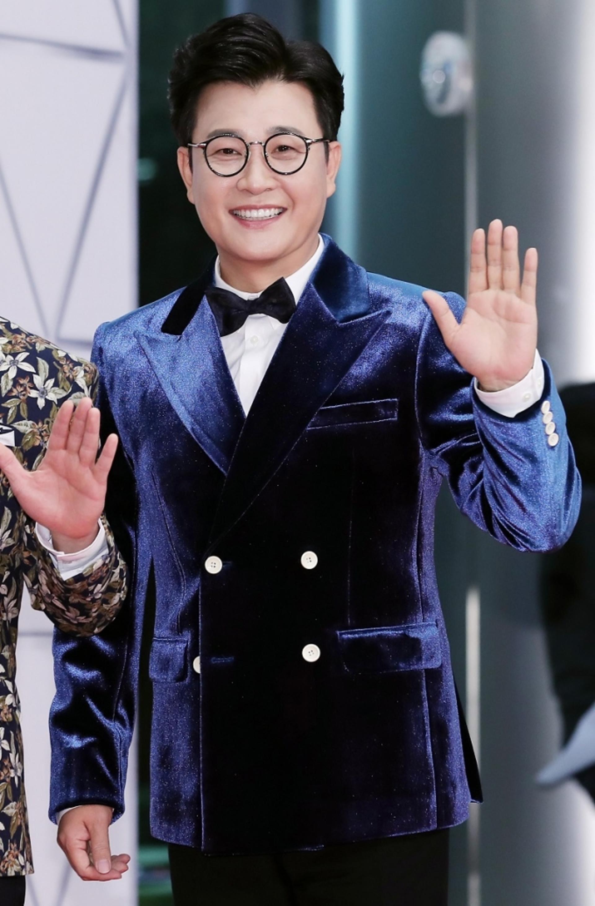 [MBC방송연예대상] 김성주, 올해의 예능인상… "대상 후보 중 내가 제일 약해"