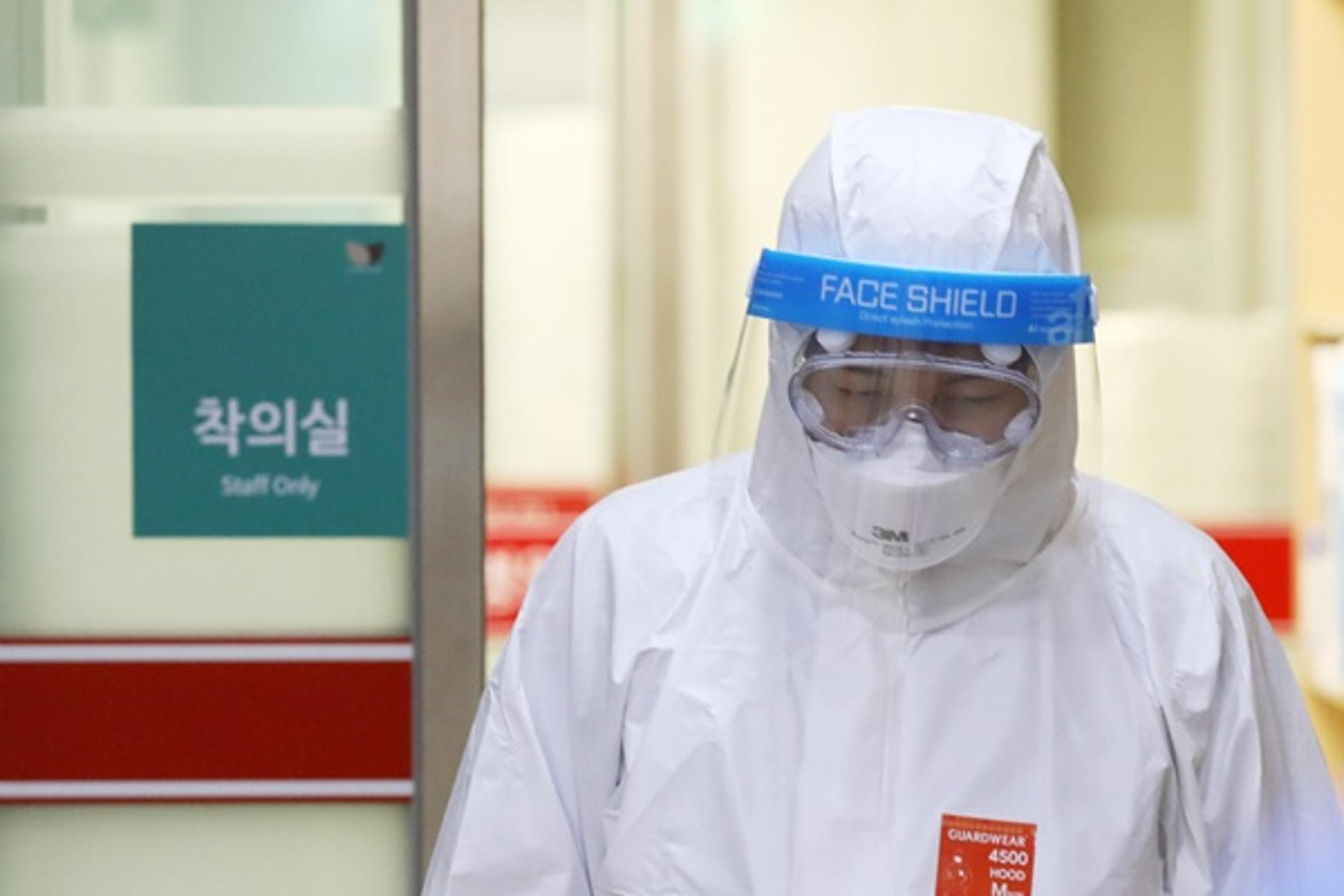 신규 코로나 확진자, 5000명 전후 전망… 병상 대기 56일 만에 '0명'