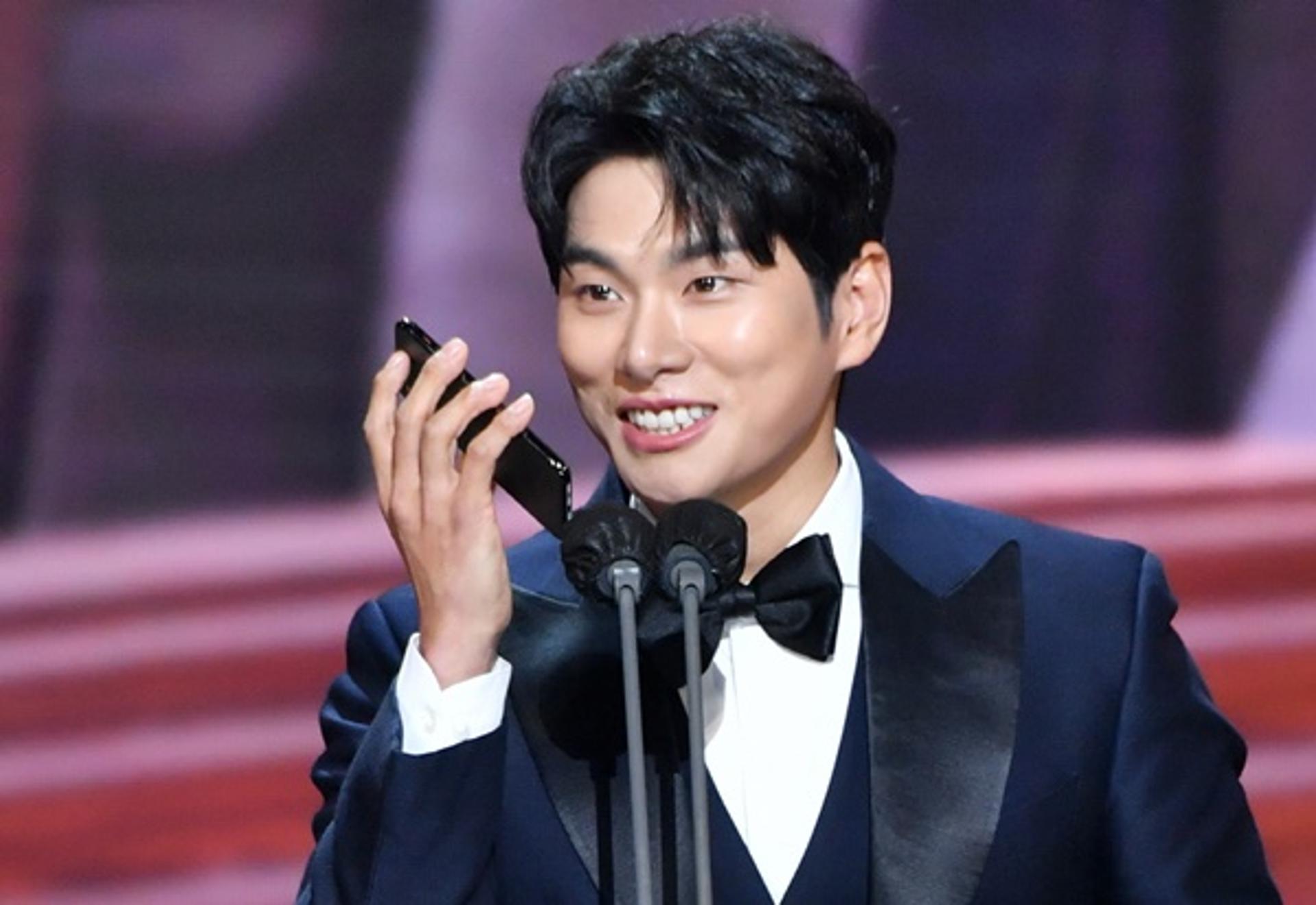 [2021 KBS 연기대상] '자기야♥' 이이경 "母, 날 정상인이라 생각 안 해"