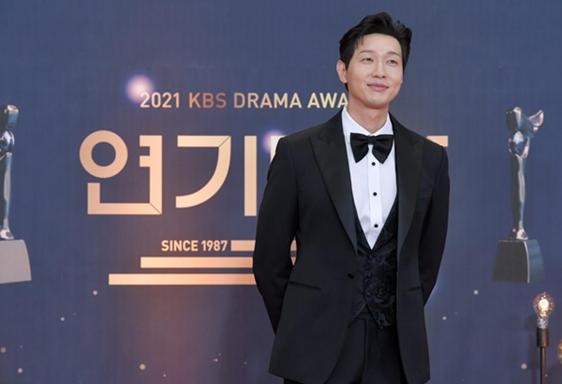 [2021 KBS 연기대상] 지현우 영예의 '대상'… "이세희 덕분"