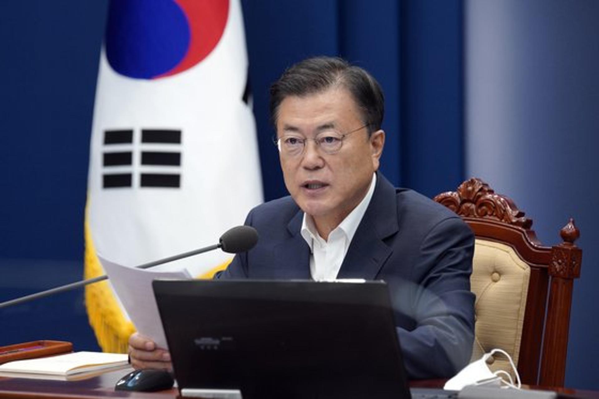 문재인 대통령 새해 첫 수보회의… '오미크론' 대응 메시지 주목