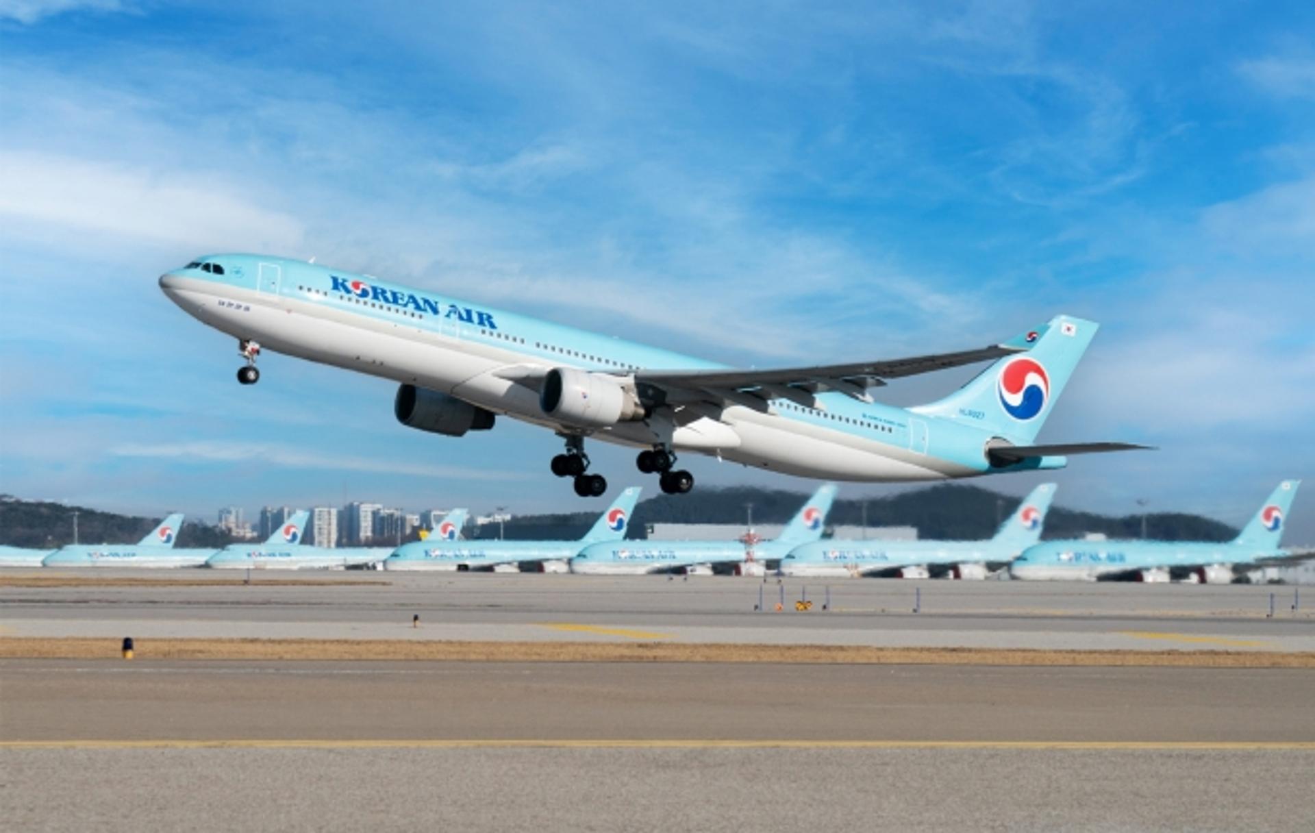 “대한항공 회원, 이마트서 3000원당 1마일 마일리지 적립하세요”